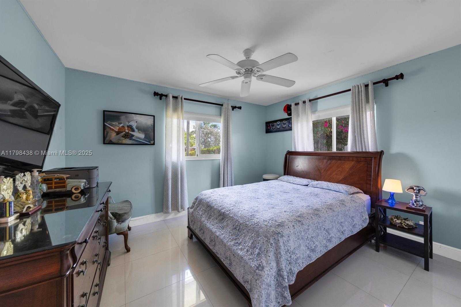Small Image of 4221 NORTH EAST 16TH AVE, Oakland Park Number 27