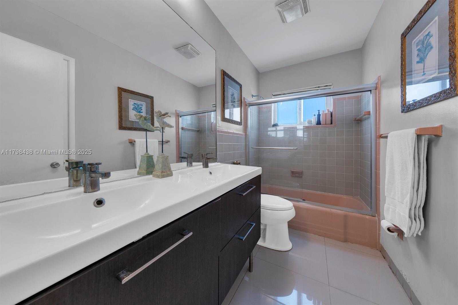 Small Image of 4221 NORTH EAST 16TH AVE, Oakland Park Number 30