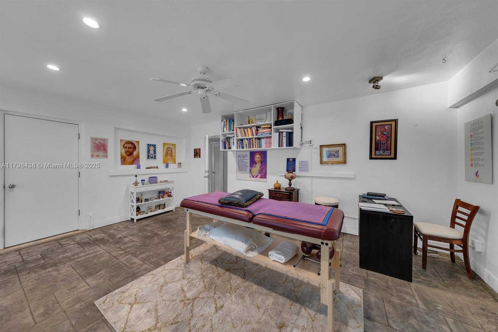 Small Image of 4221 NORTH EAST 16TH AVE, Oakland Park Number 36