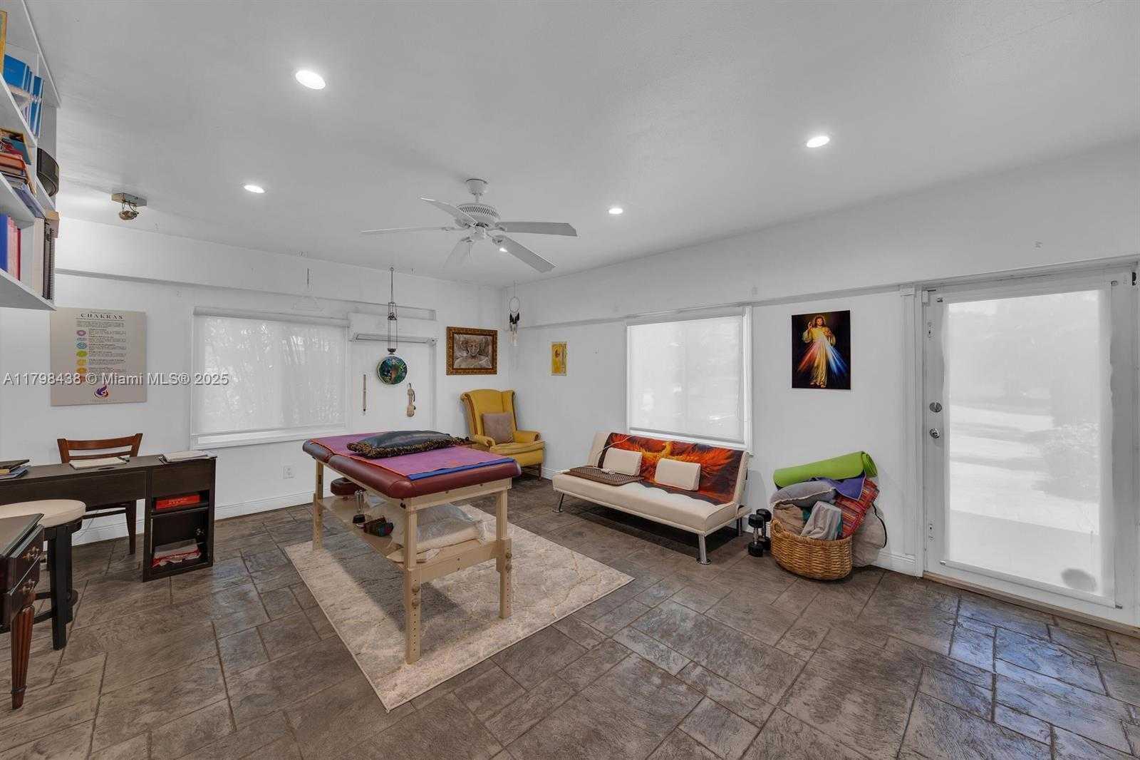 Small Image of 4221 NORTH EAST 16TH AVE, Oakland Park Number 37
