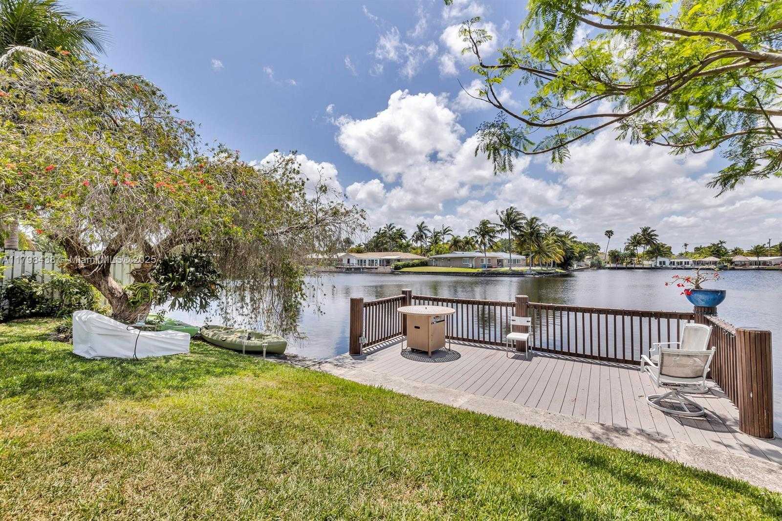 Small Image of 4221 NORTH EAST 16TH AVE, Oakland Park Number 6