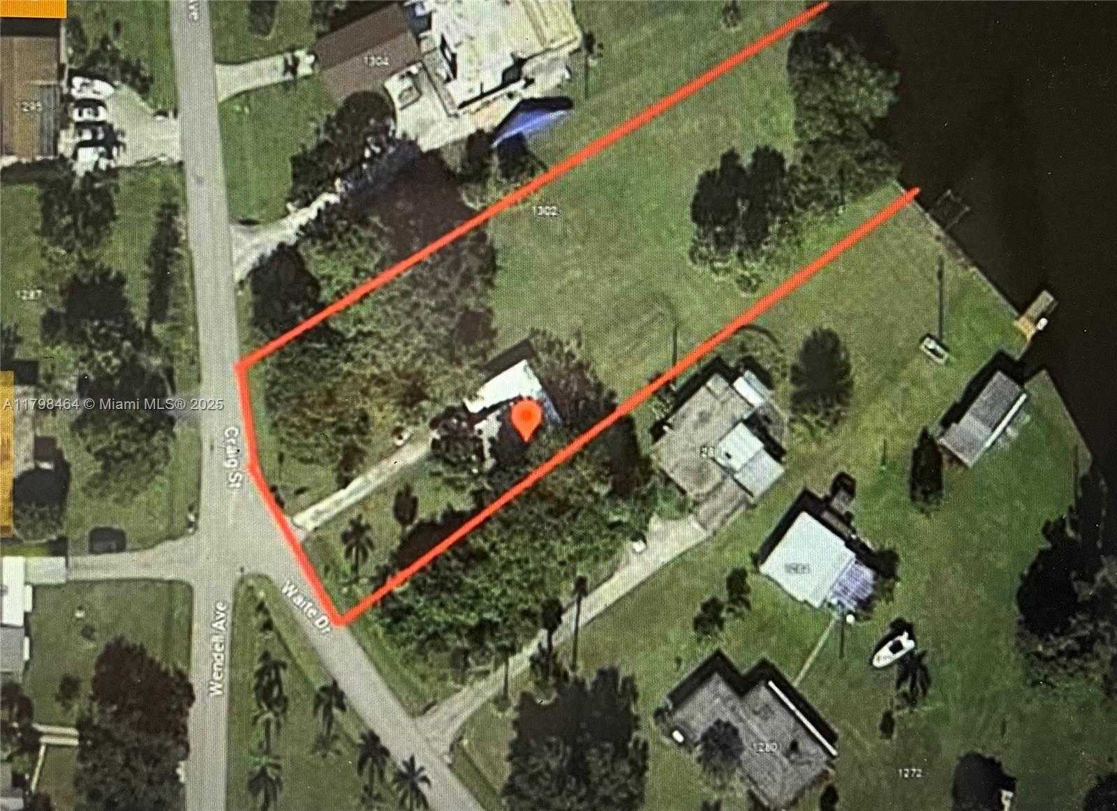 Small Image of 1300 WAITE DR, Fort Myers Number 17