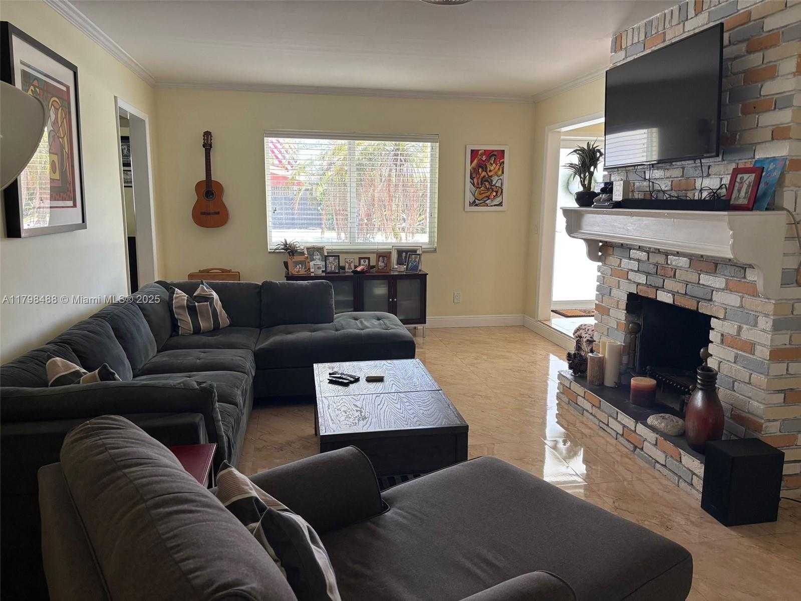 Small Image of 16195 SOUTH WEST 78TH AVE, Palmetto Bay Number 3