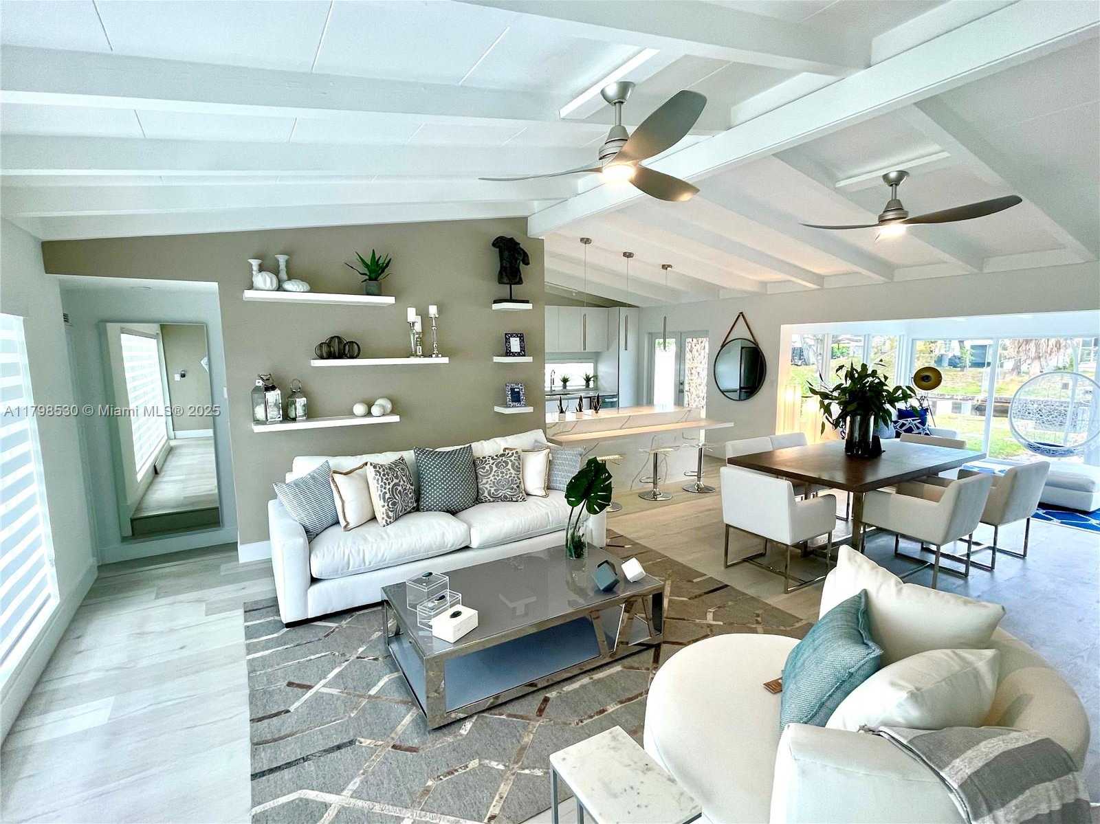 Small Image of 2424 TORTUGAS LN, Fort Lauderdale Number 12