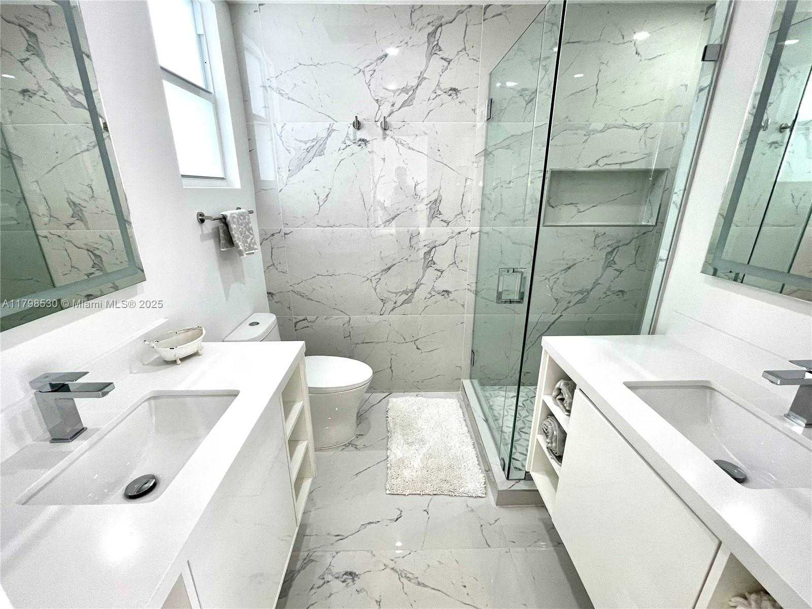 Small Image of 2424 TORTUGAS LN, Fort Lauderdale Number 30