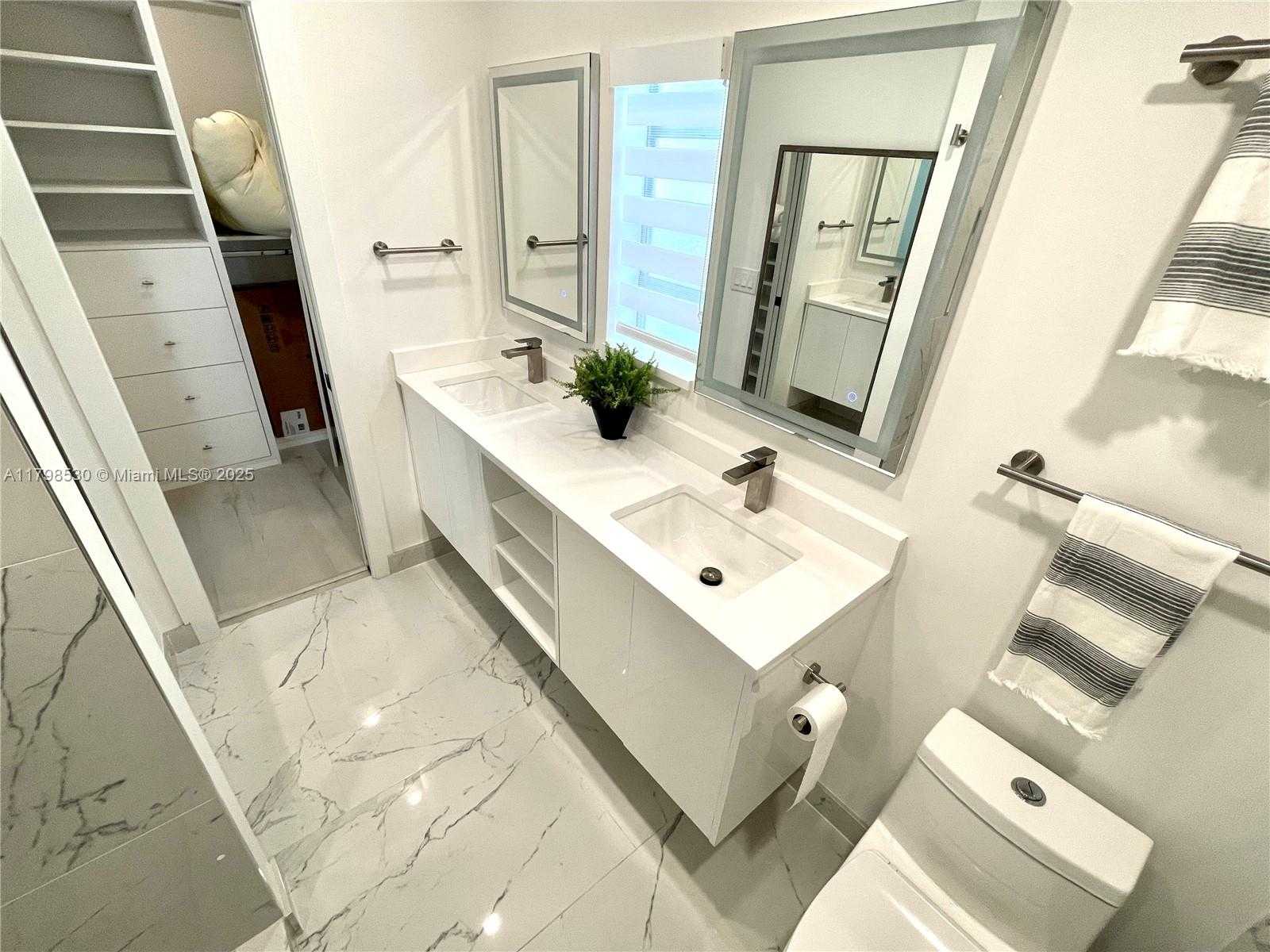 Small Image of 2424 TORTUGAS LN, Fort Lauderdale Number 35