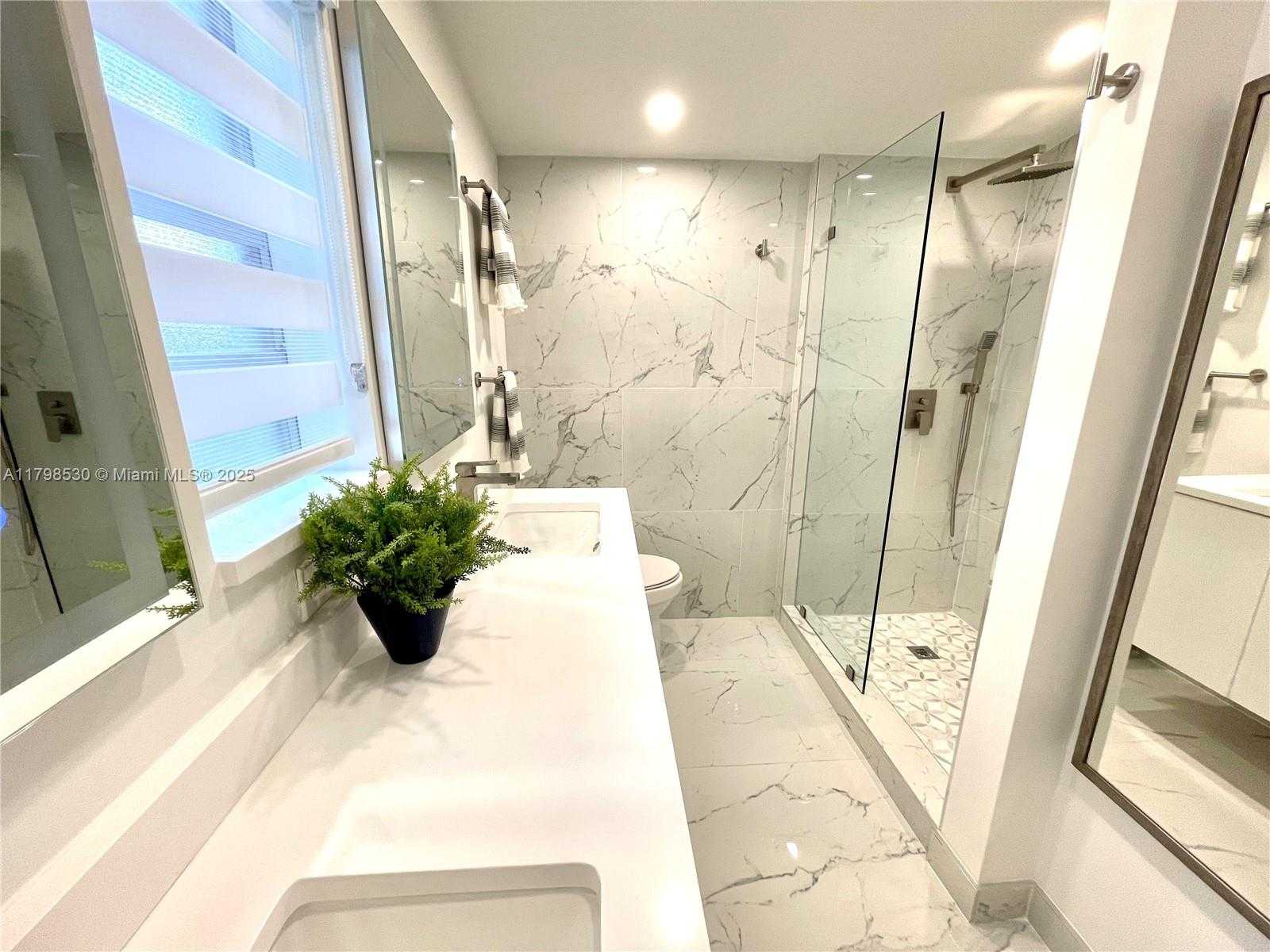 Small Image of 2424 TORTUGAS LN, Fort Lauderdale Number 38