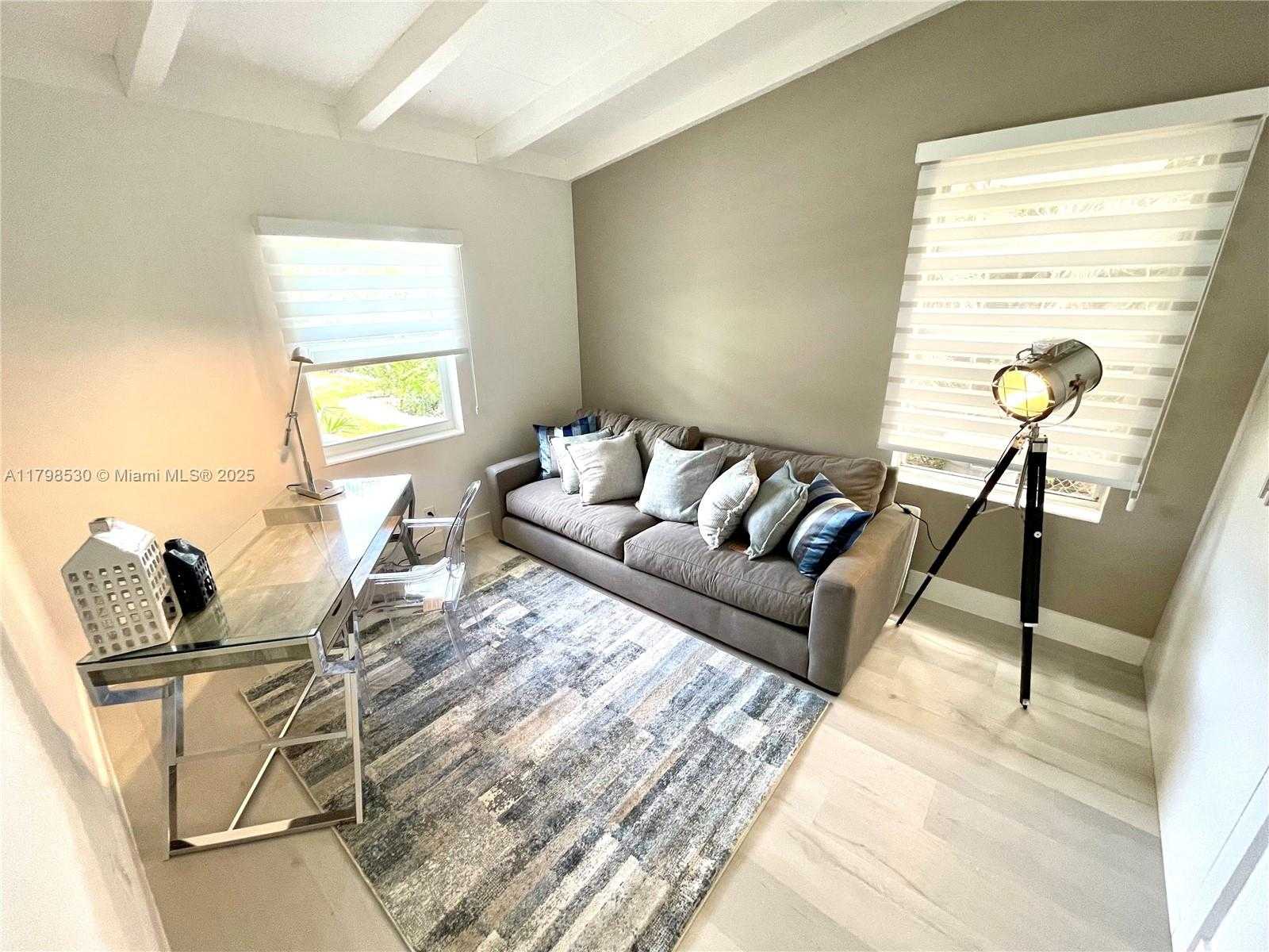 Small Image of 2424 TORTUGAS LN, Fort Lauderdale Number 41