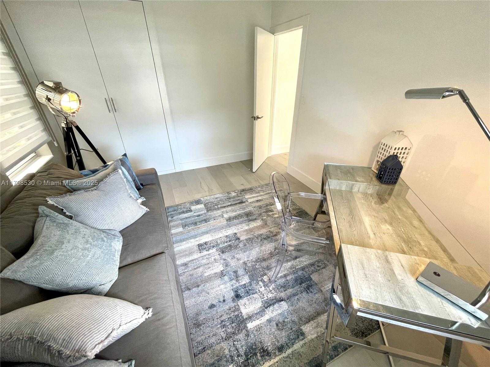 Small Image of 2424 TORTUGAS LN, Fort Lauderdale Number 43
