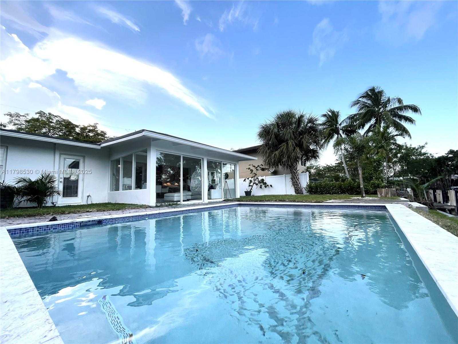 Small Image of 2424 TORTUGAS LN, Fort Lauderdale Number 55