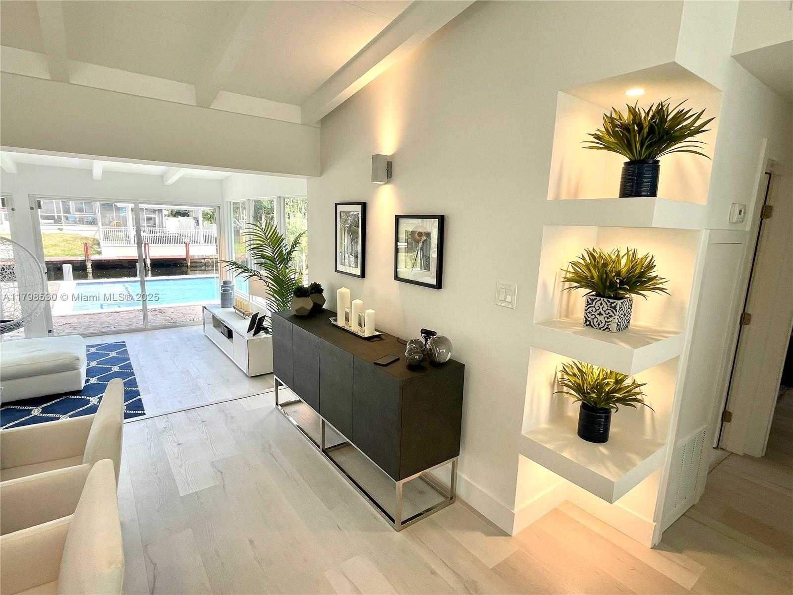 Small Image of 2424 TORTUGAS LN, Fort Lauderdale Number 9