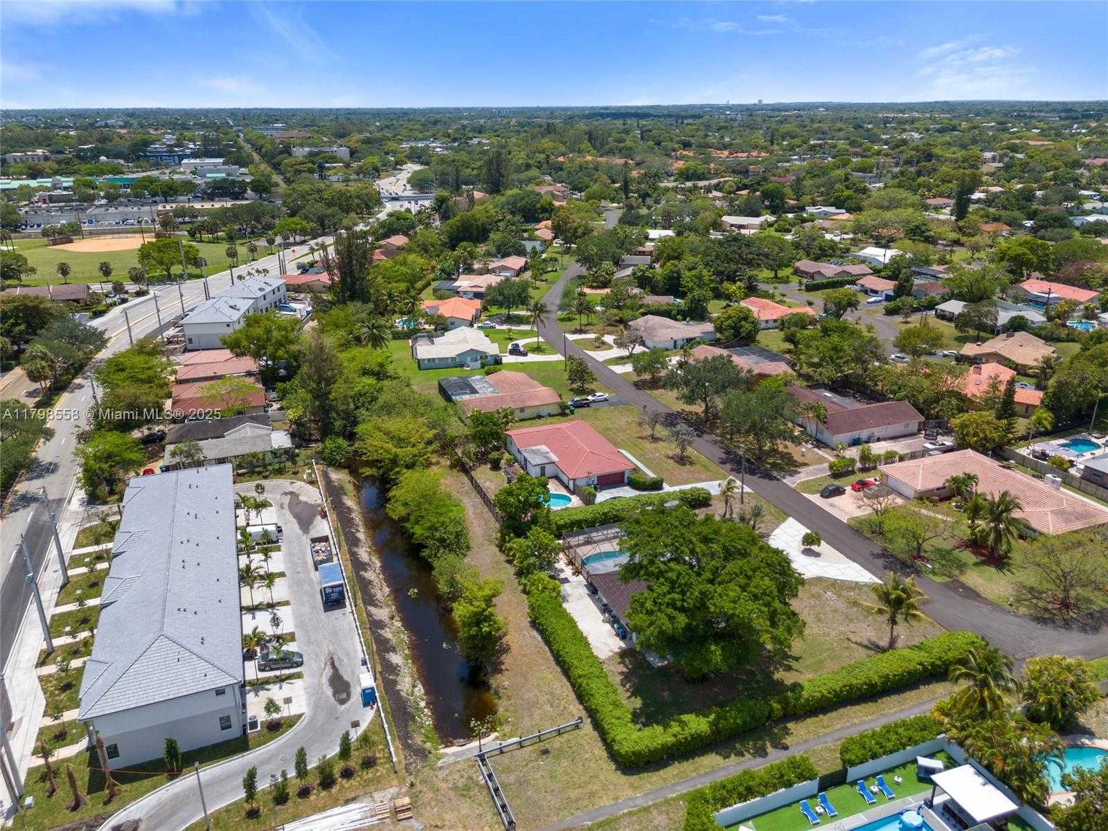 Small Image of 3705 NORTH WEST 82ND AVE, Coral Springs Number 42