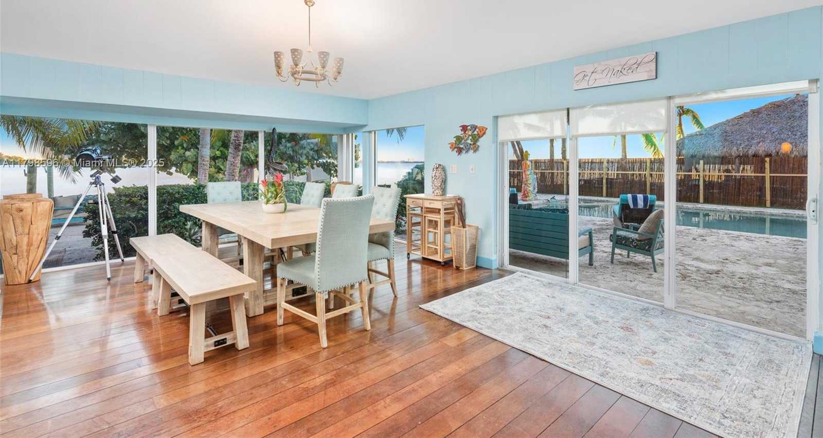 Small Image of 7305 BELLE MEADE ISLAND DR, Miami Number 18