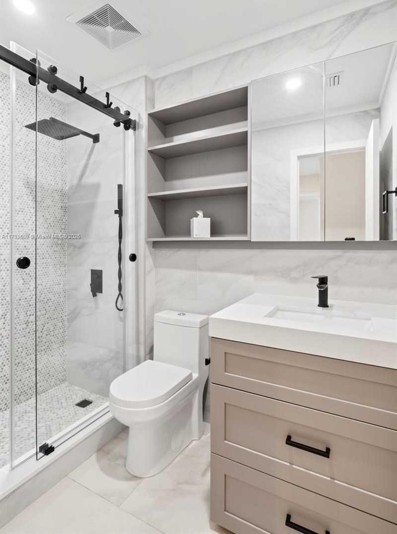 Small Image of 16791 ROYAL POINCIANA DR, Weston Number 23