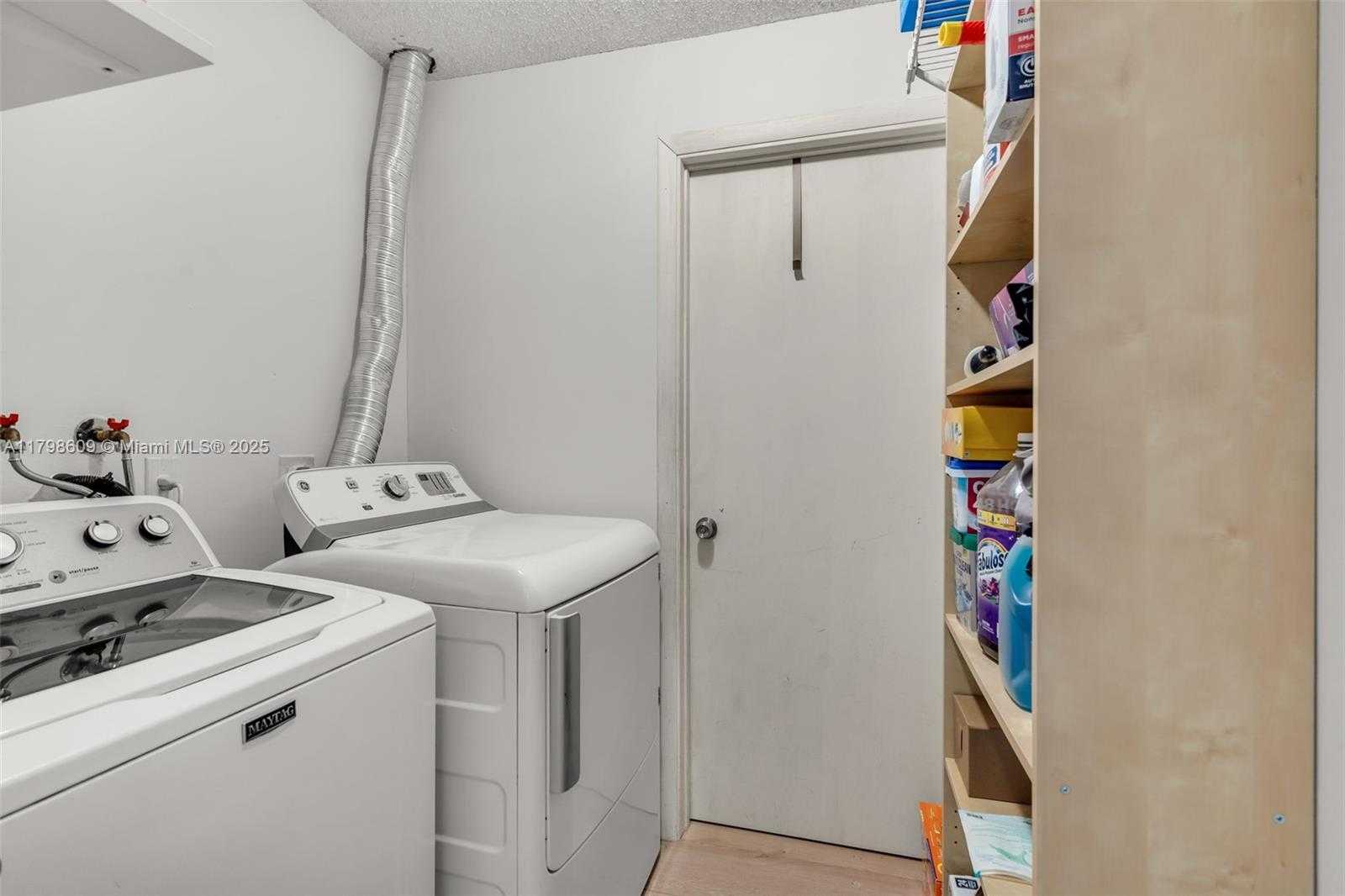Small Image of 16791 ROYAL POINCIANA DR, Weston Number 39
