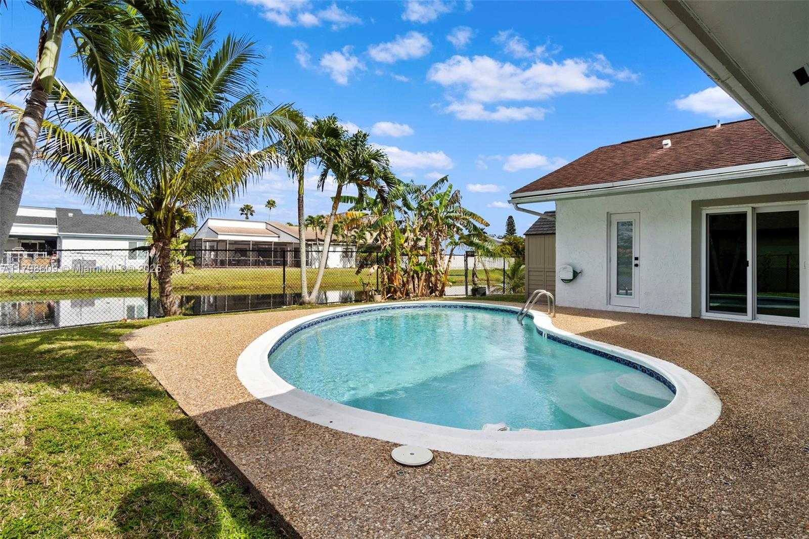 Small Image of 16791 ROYAL POINCIANA DR, Weston Number 41