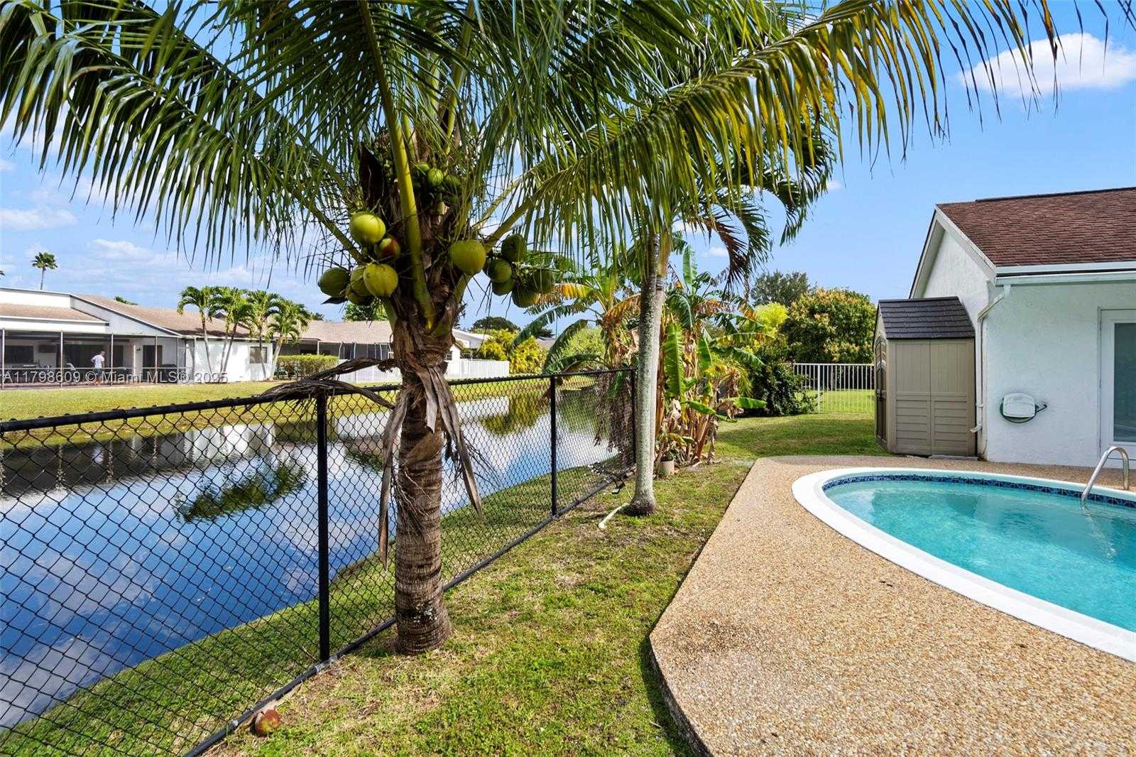 Small Image of 16791 ROYAL POINCIANA DR, Weston Number 45