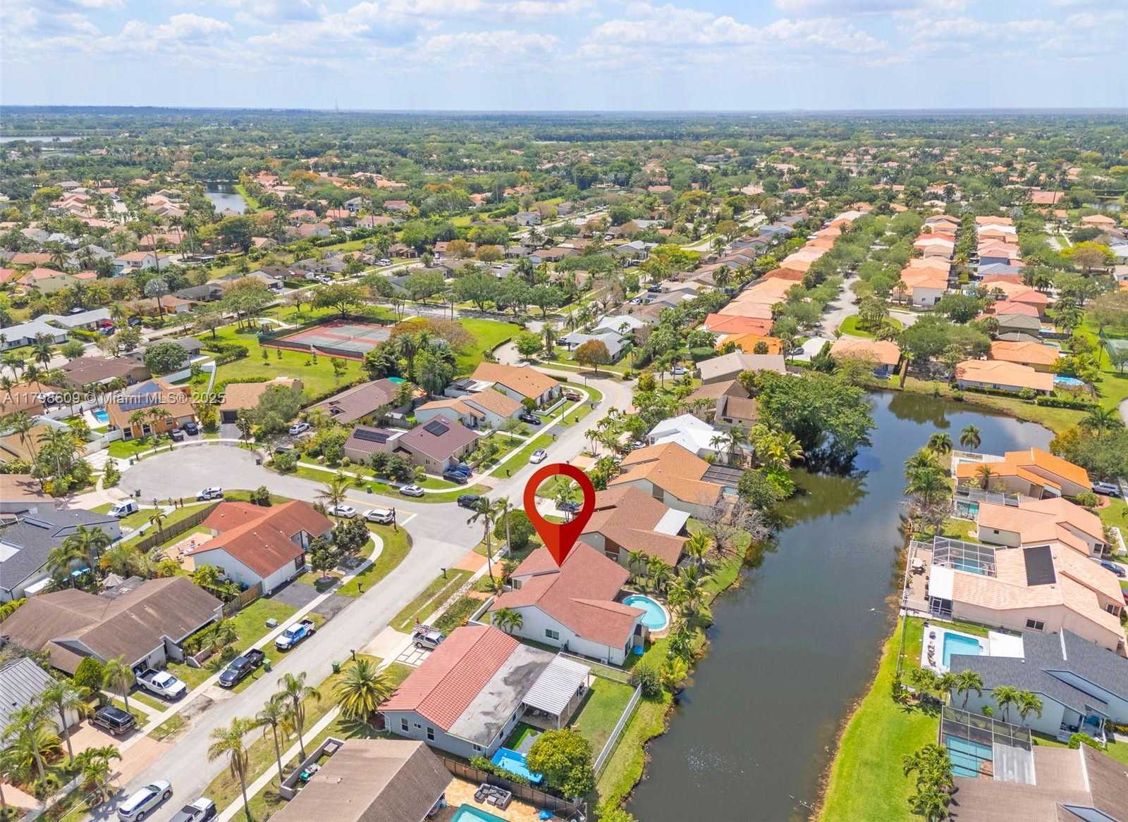 Small Image of 16791 ROYAL POINCIANA DR, Weston Number 50