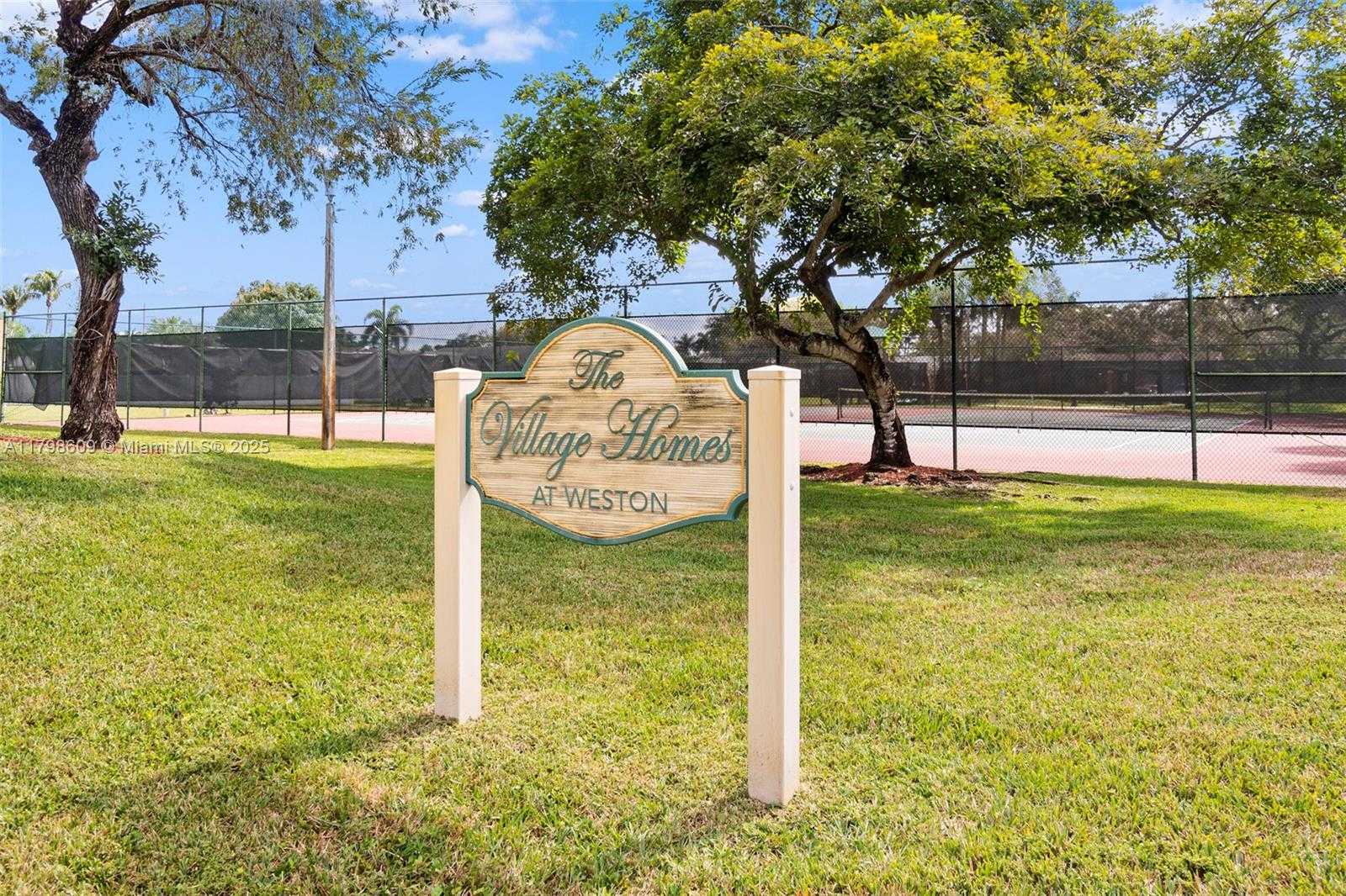 Small Image of 16791 ROYAL POINCIANA DR, Weston Number 52