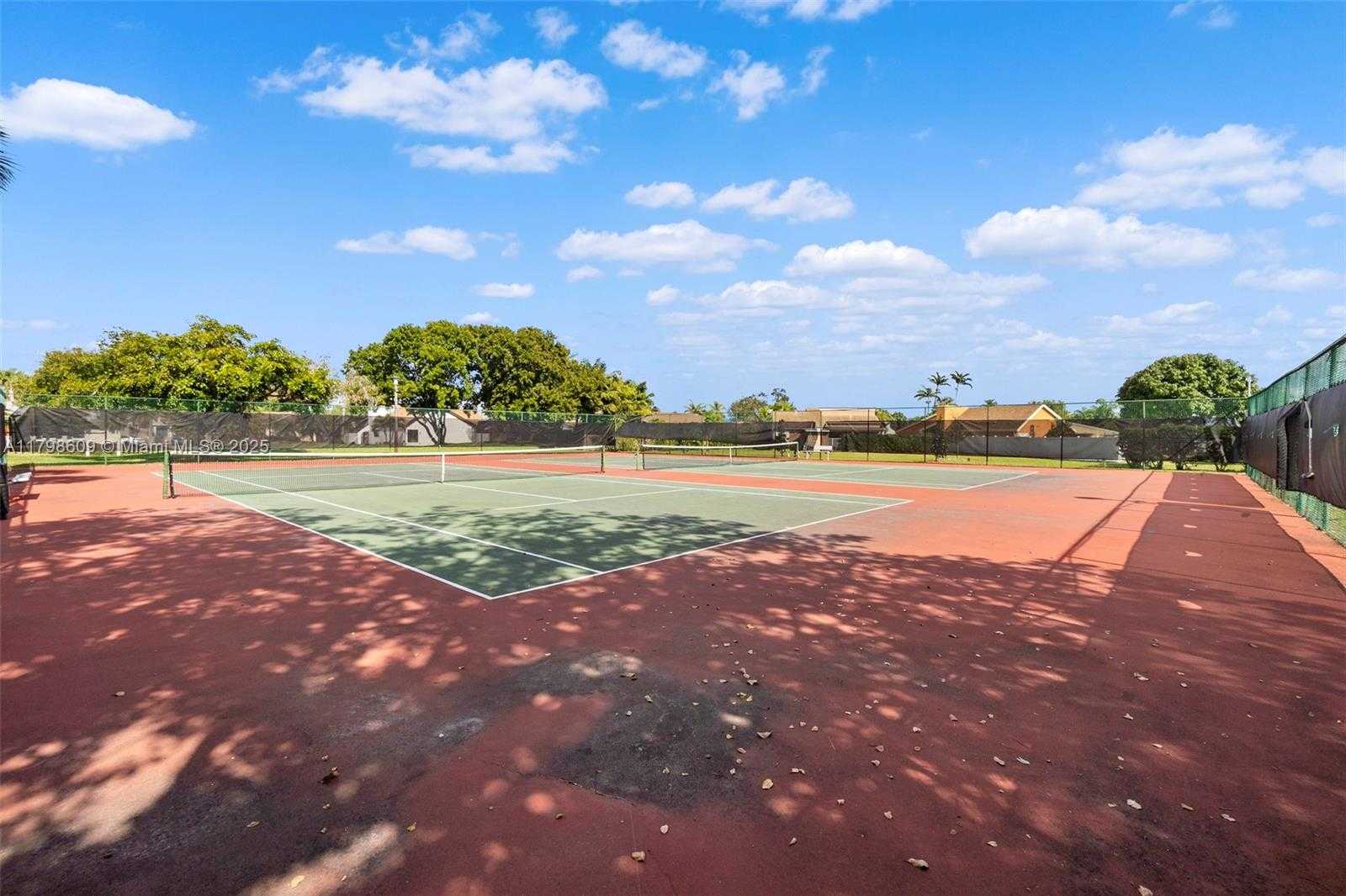 Small Image of 16791 ROYAL POINCIANA DR, Weston Number 58