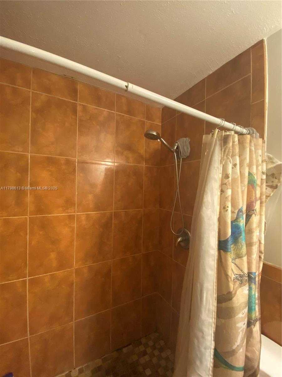 Small Image of 8130 SOUTH WEST 7TH CT, North Lauderdale Number 18