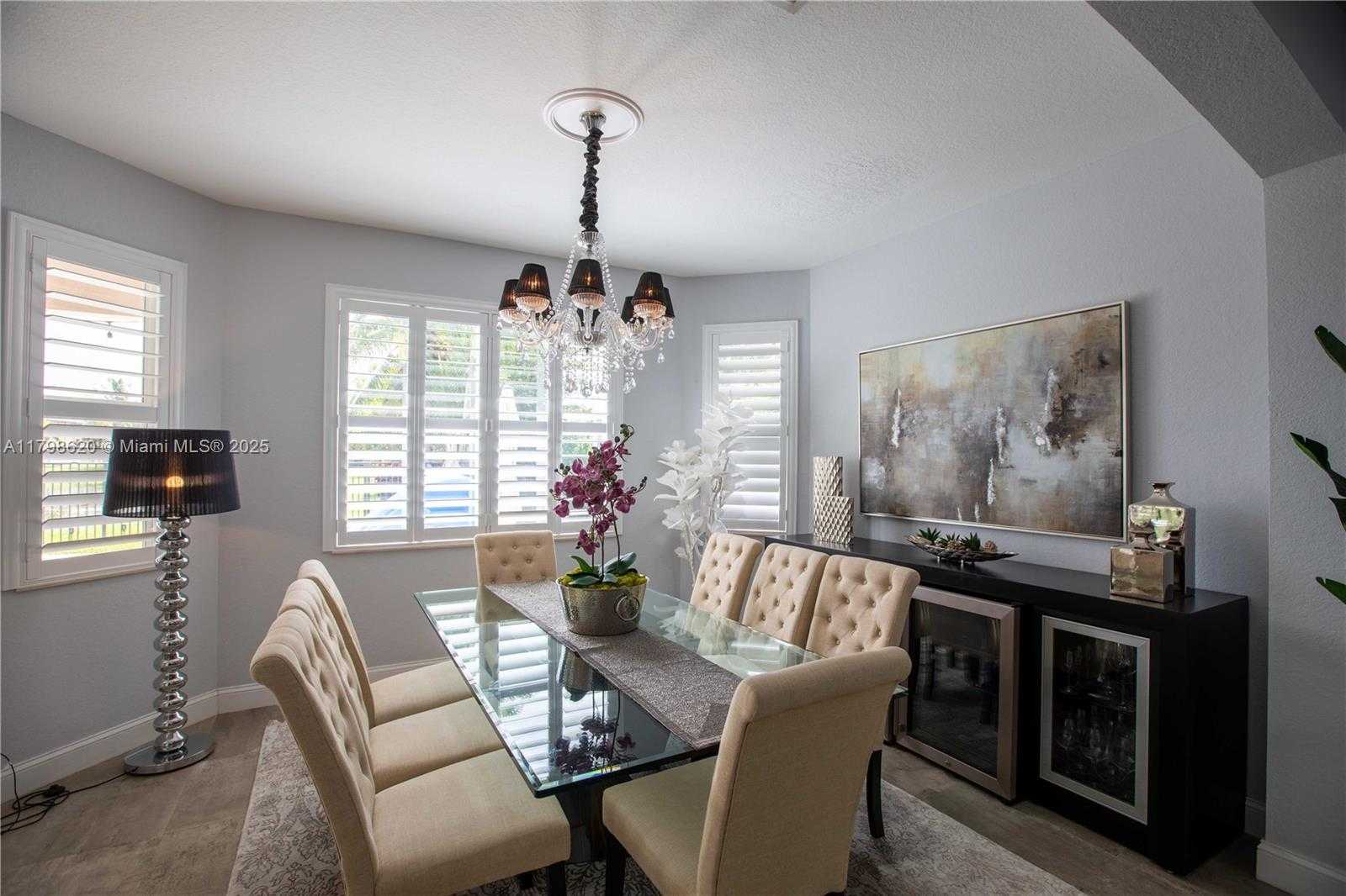Small Image of 4450 LAUREL PL, Weston Number 12