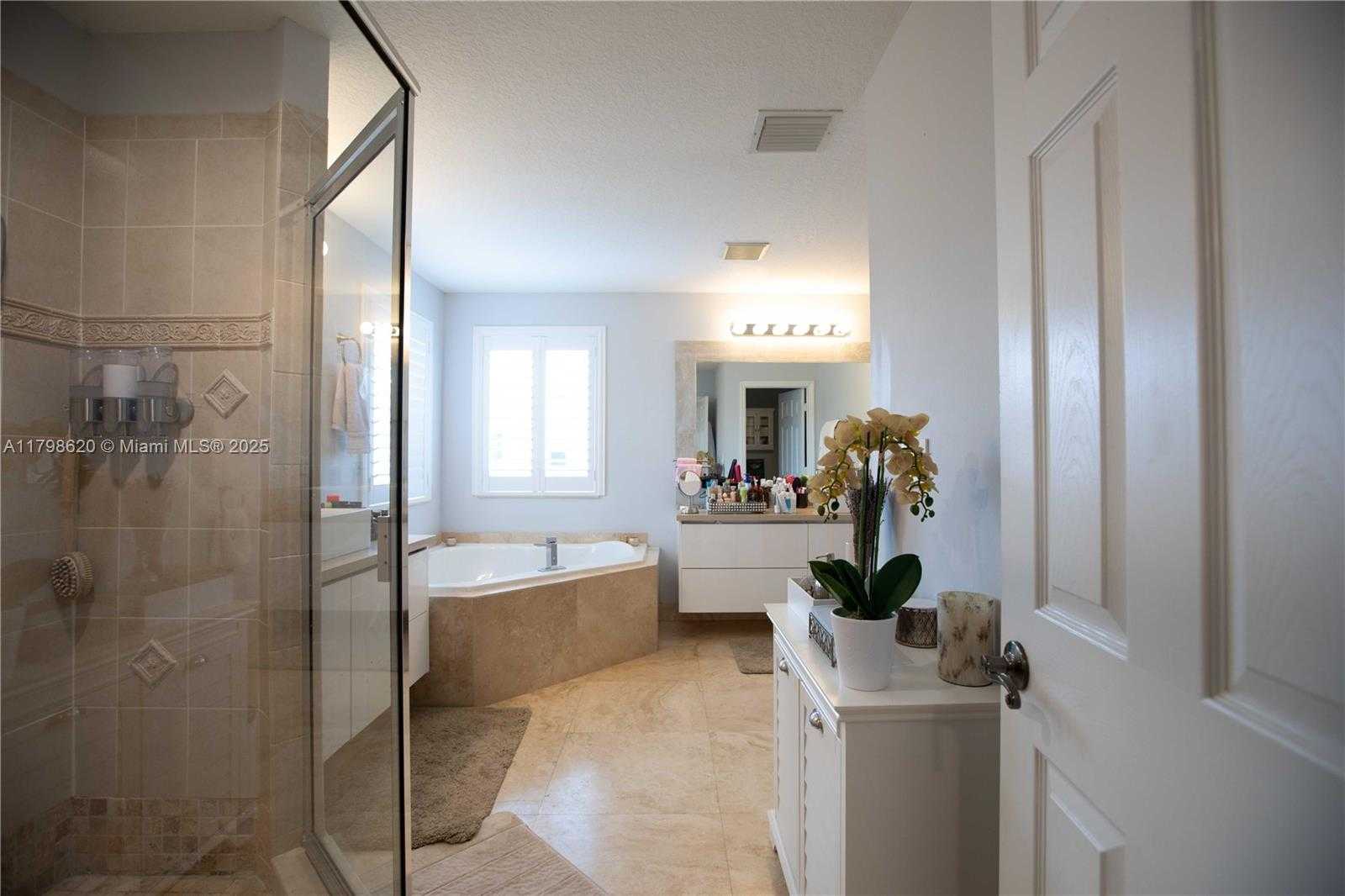Small Image of 4450 LAUREL PL, Weston Number 23