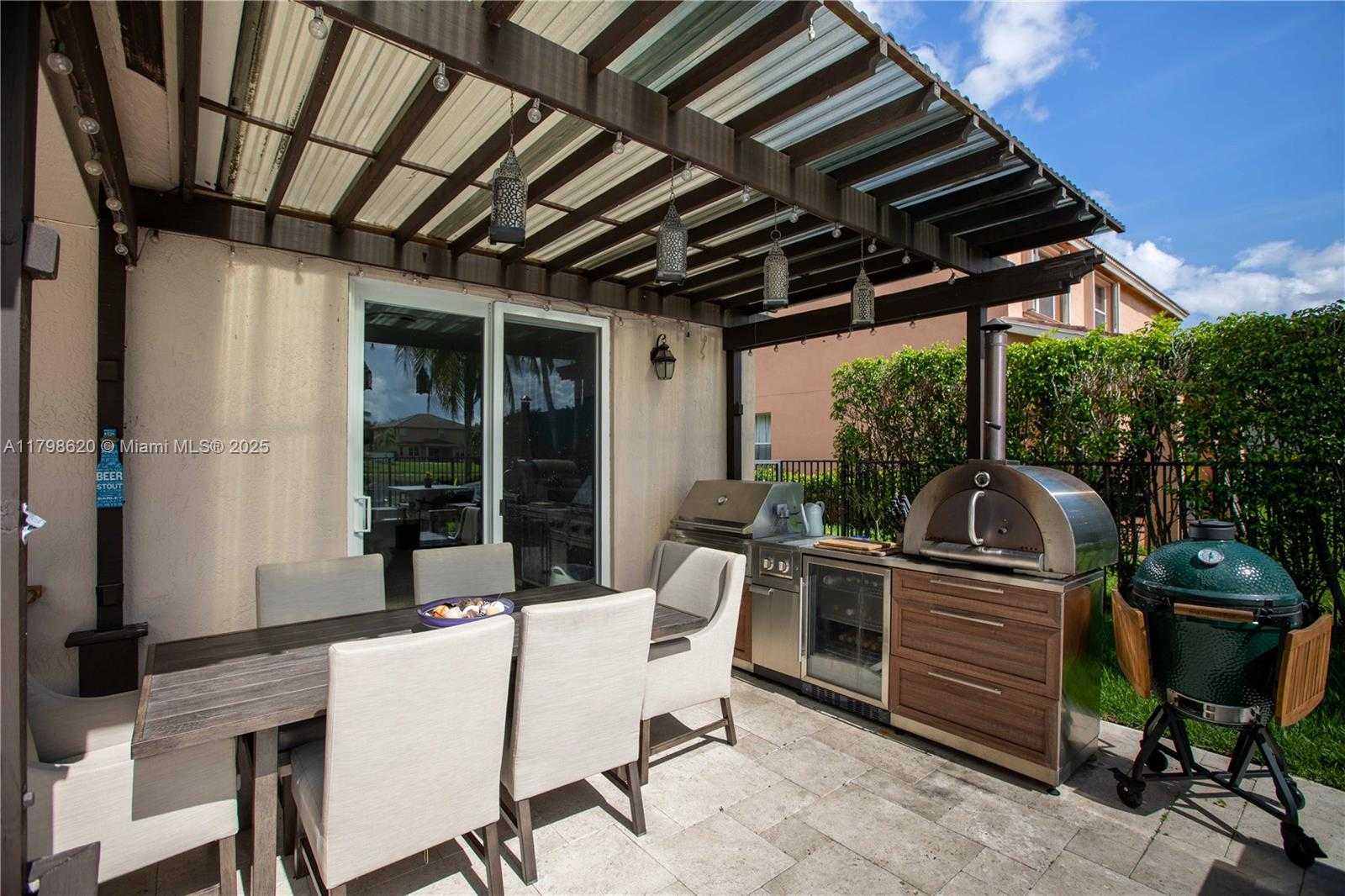 Small Image of 4450 LAUREL PL, Weston Number 41