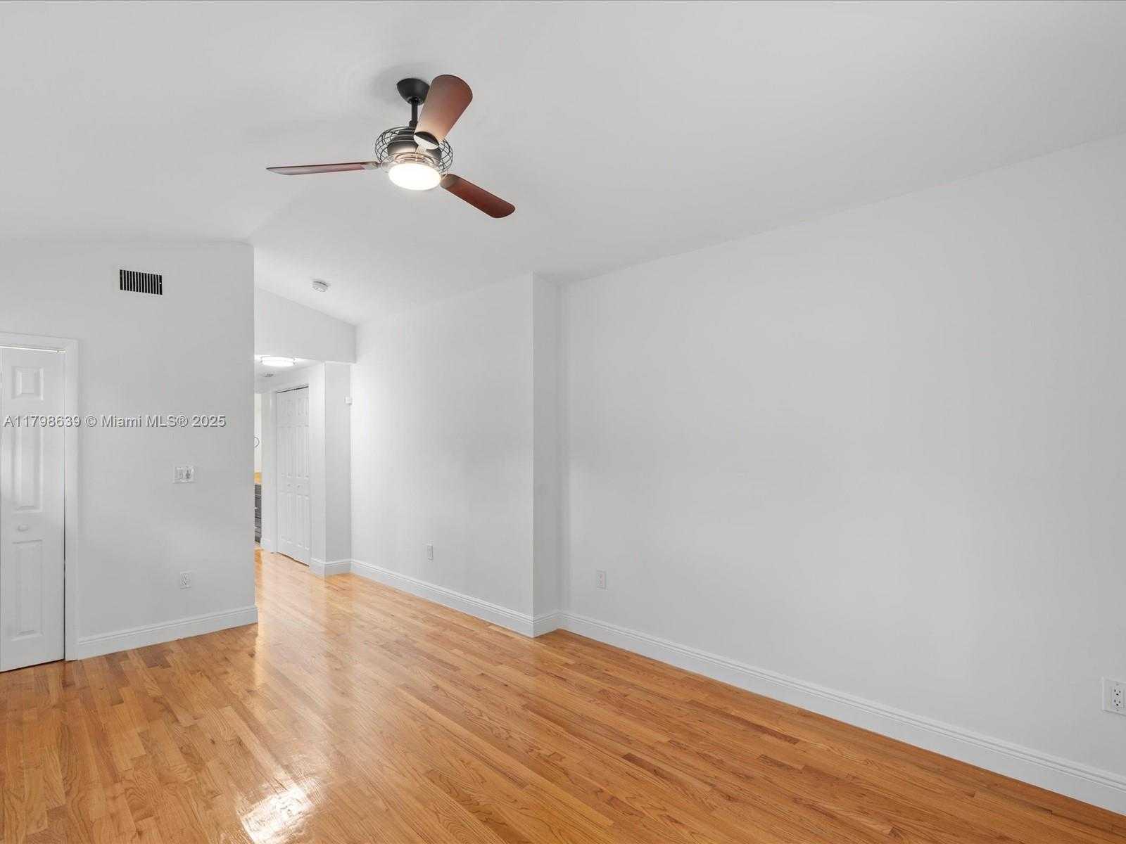 Small Image of 1125 ASTURIA AVE, Coral Gables Number 10
