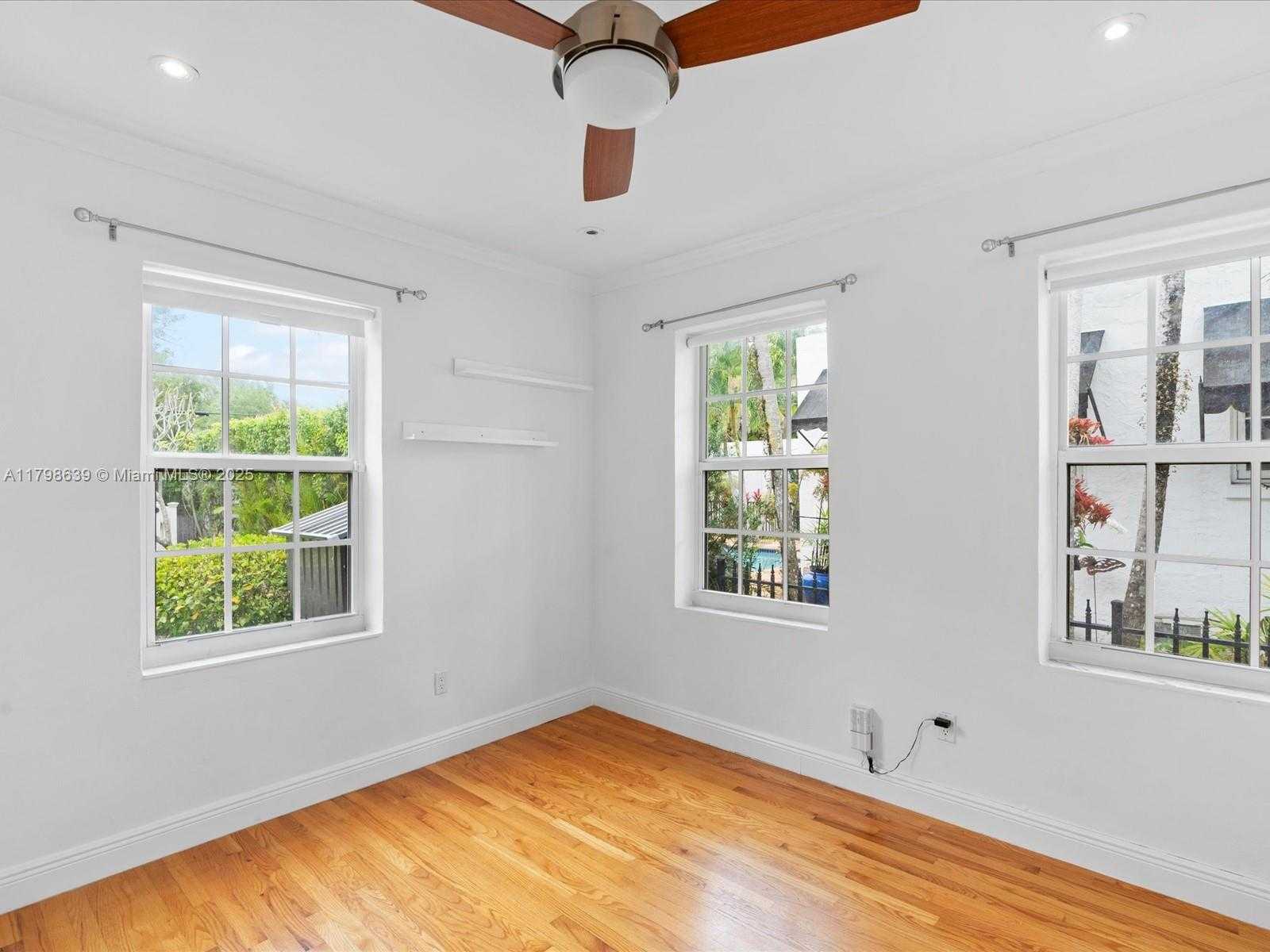 Small Image of 1125 ASTURIA AVE, Coral Gables Number 17