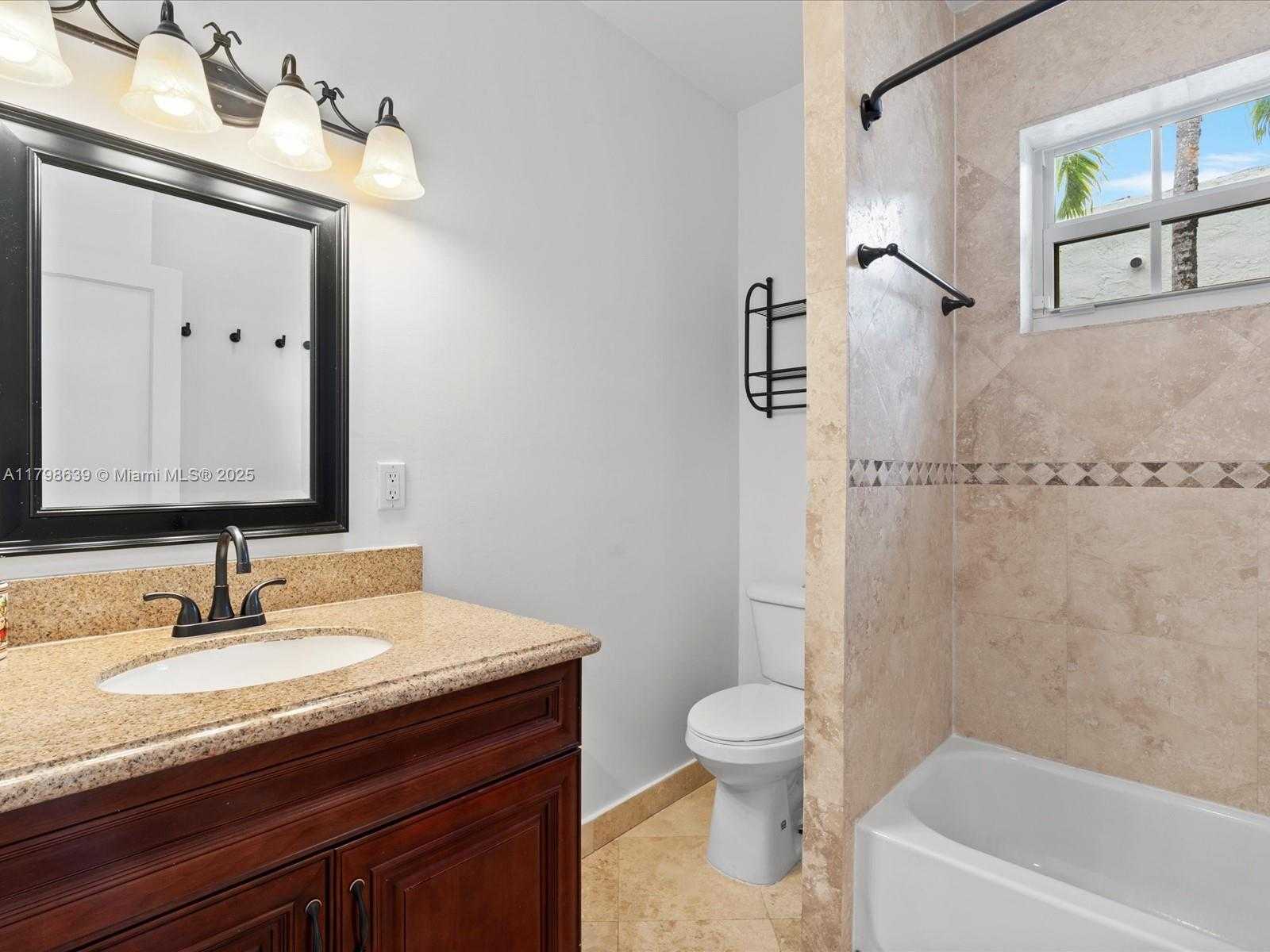 Small Image of 1125 ASTURIA AVE, Coral Gables Number 18