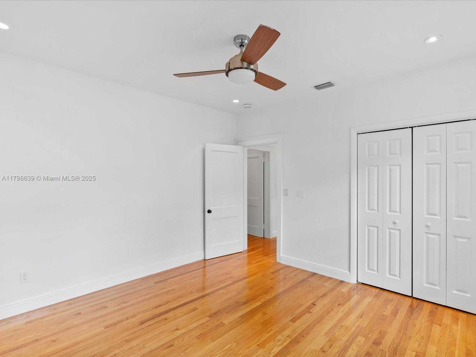 Small Image of 1125 ASTURIA AVE, Coral Gables Number 23