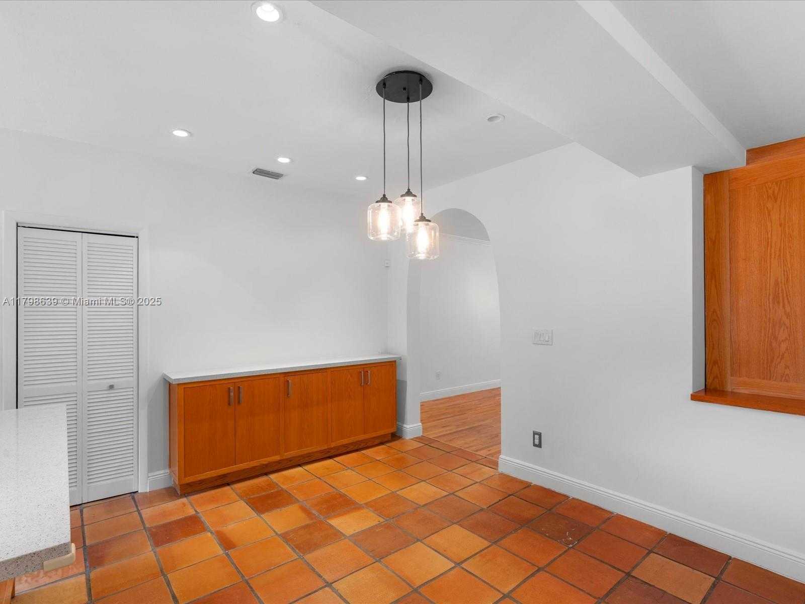 Small Image of 1125 ASTURIA AVE, Coral Gables Number 30