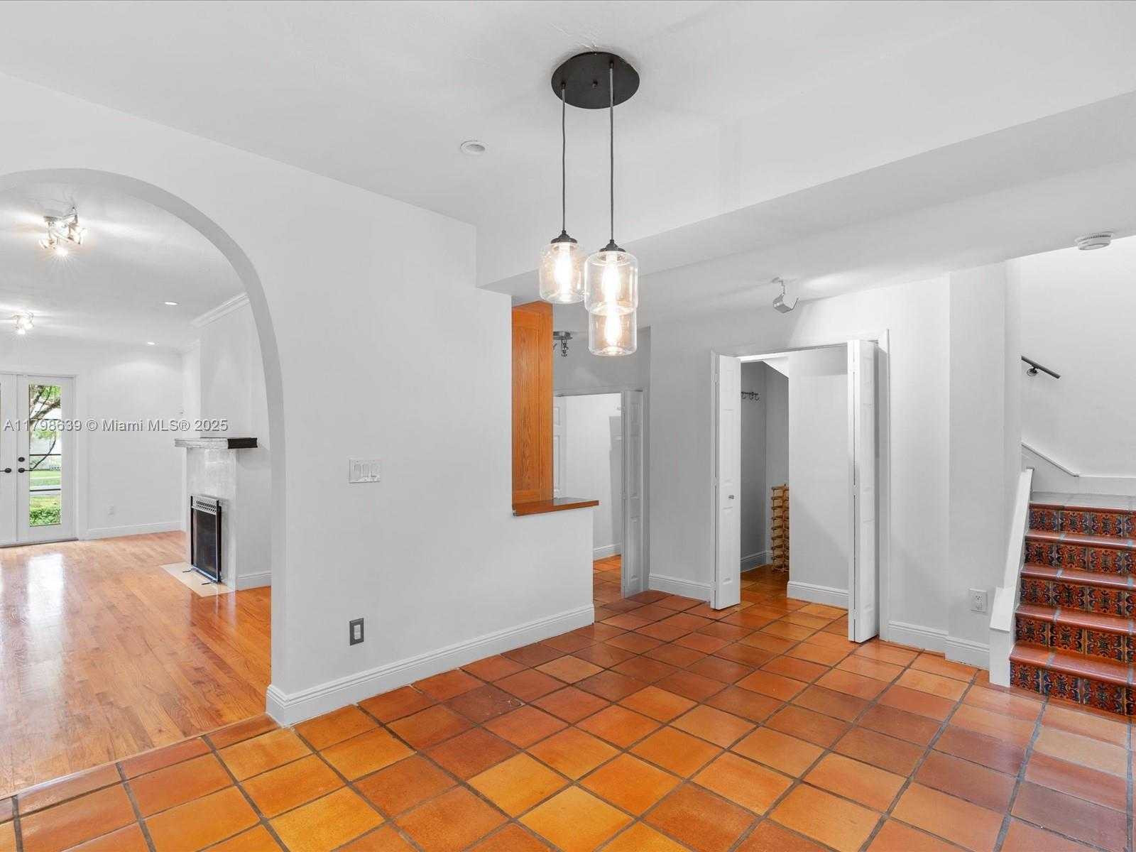 Small Image of 1125 ASTURIA AVE, Coral Gables Number 33