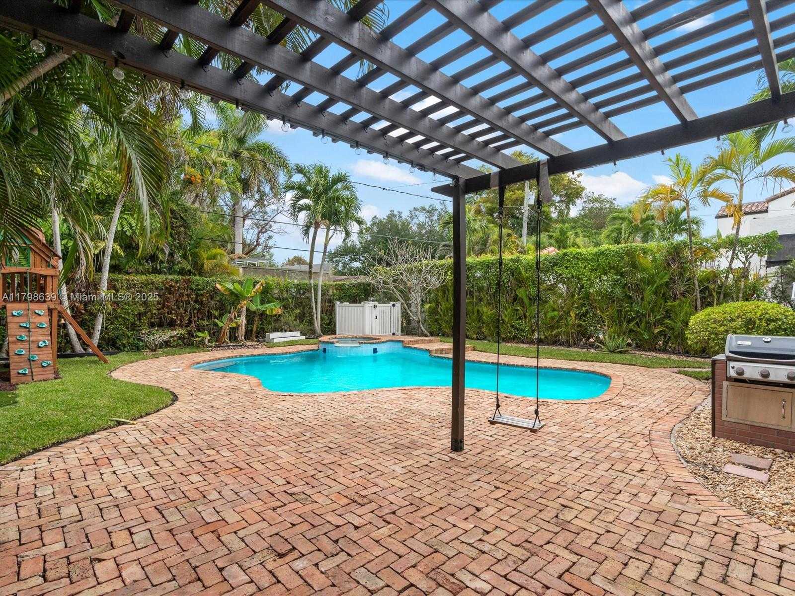 Small Image of 1125 ASTURIA AVE, Coral Gables Number 55