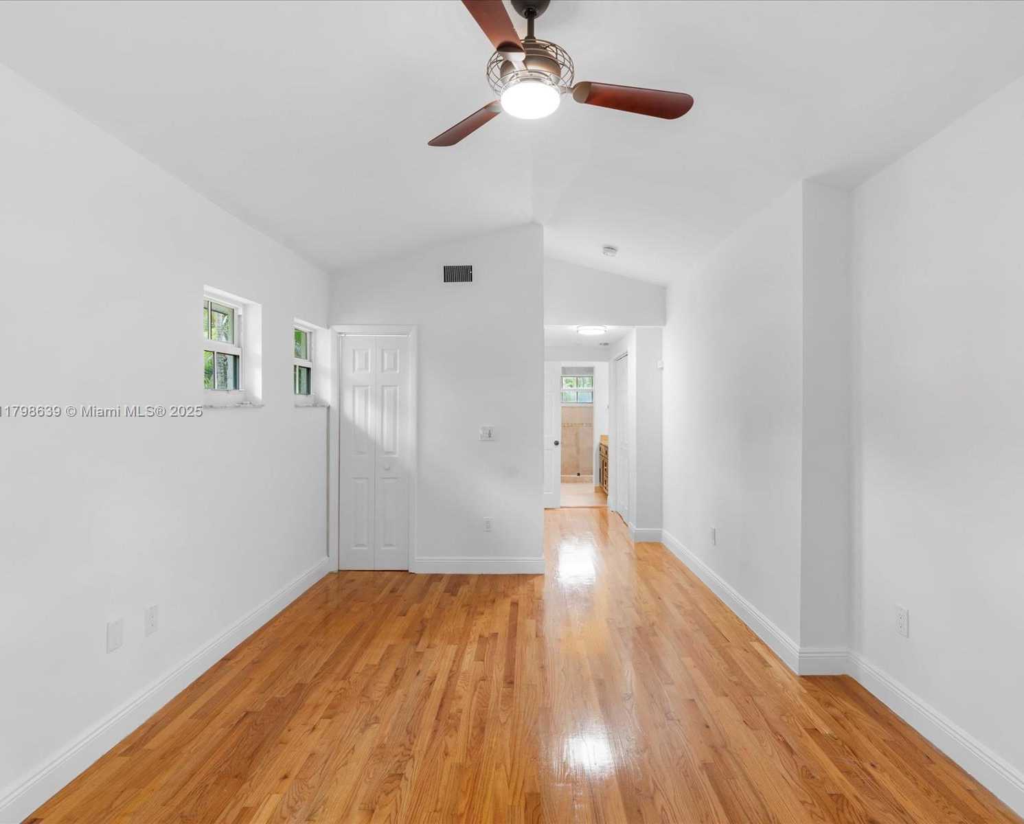Small Image of 1125 ASTURIA AVE, Coral Gables Number 8