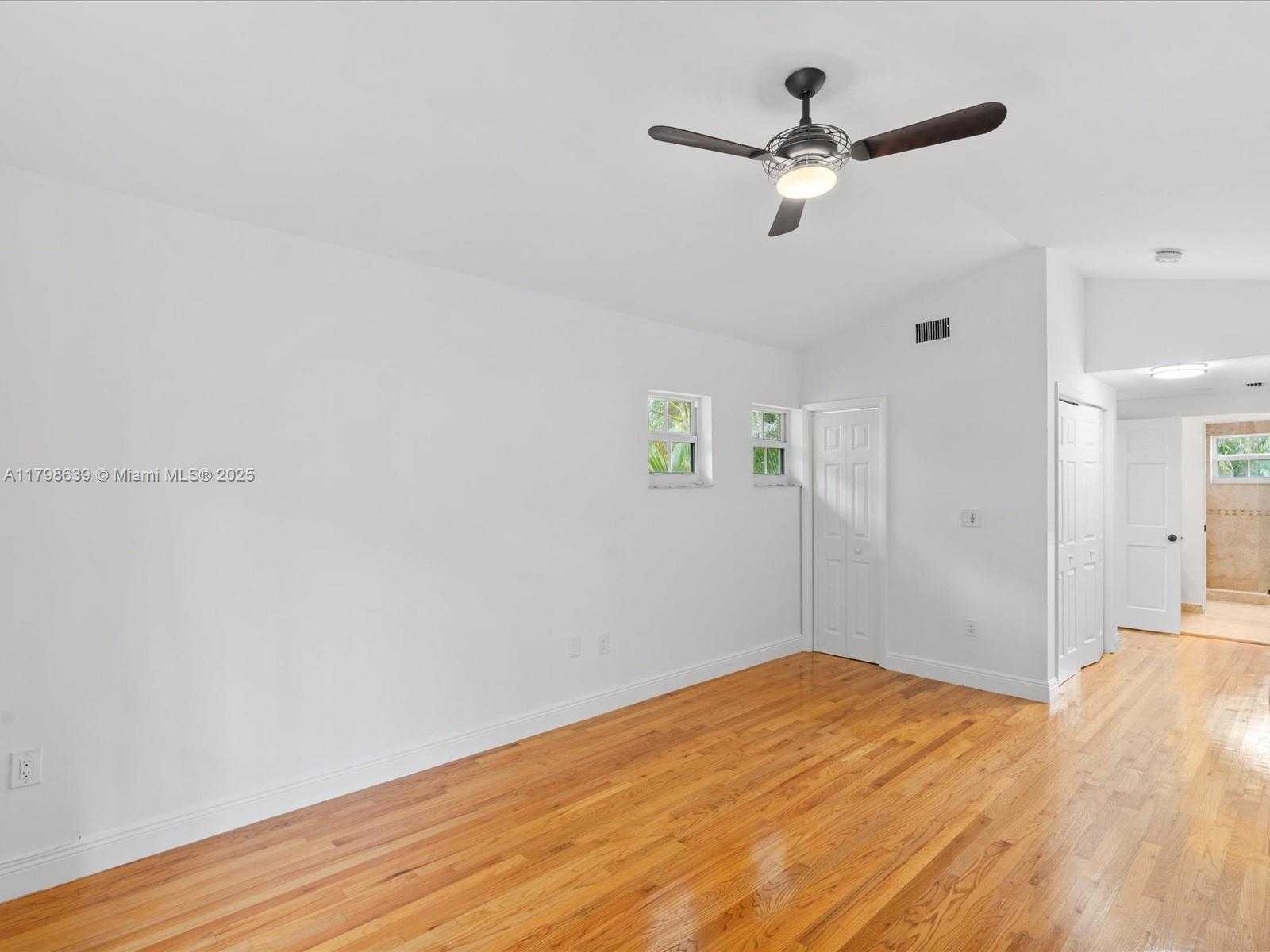 Small Image of 1125 ASTURIA AVE, Coral Gables Number 9