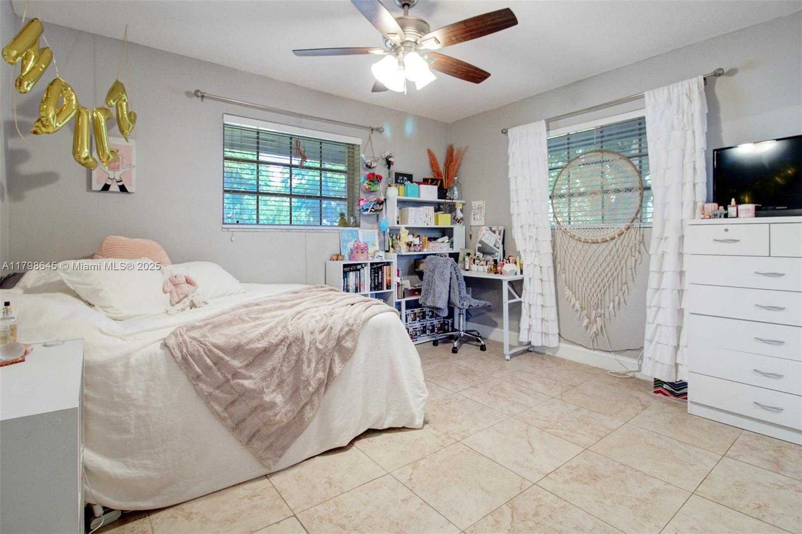 Small Image of 7700 SOUTH WEST 168TH TER, Palmetto Bay Number 10
