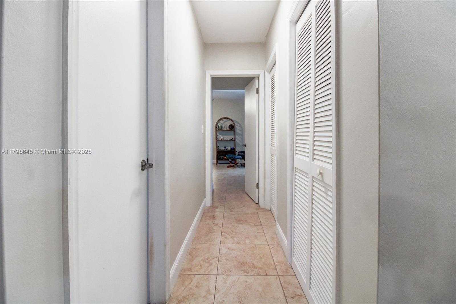 Small Image of 7700 SOUTH WEST 168TH TER, Palmetto Bay Number 12