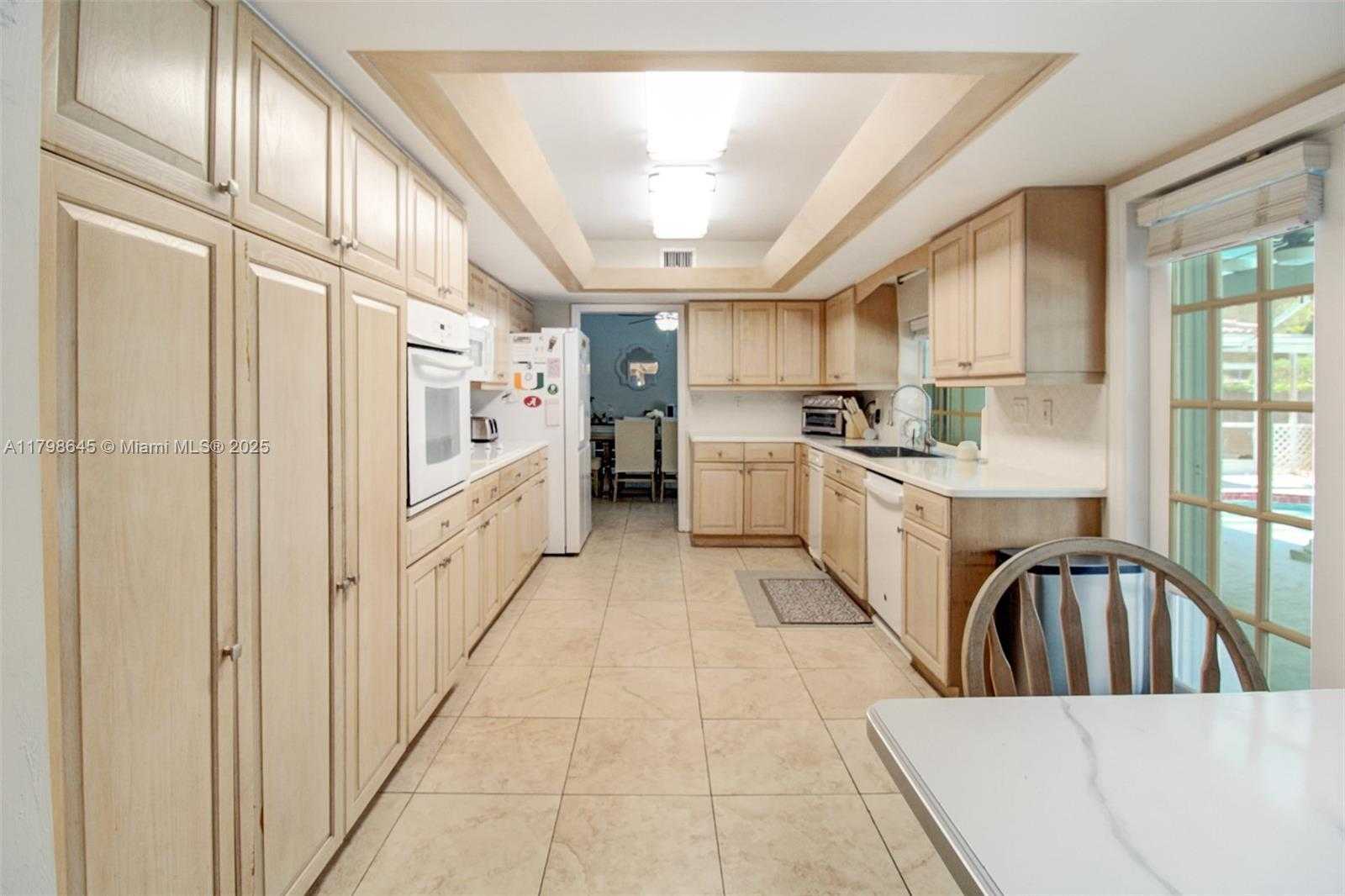 Small Image of 7700 SOUTH WEST 168TH TER, Palmetto Bay Number 18