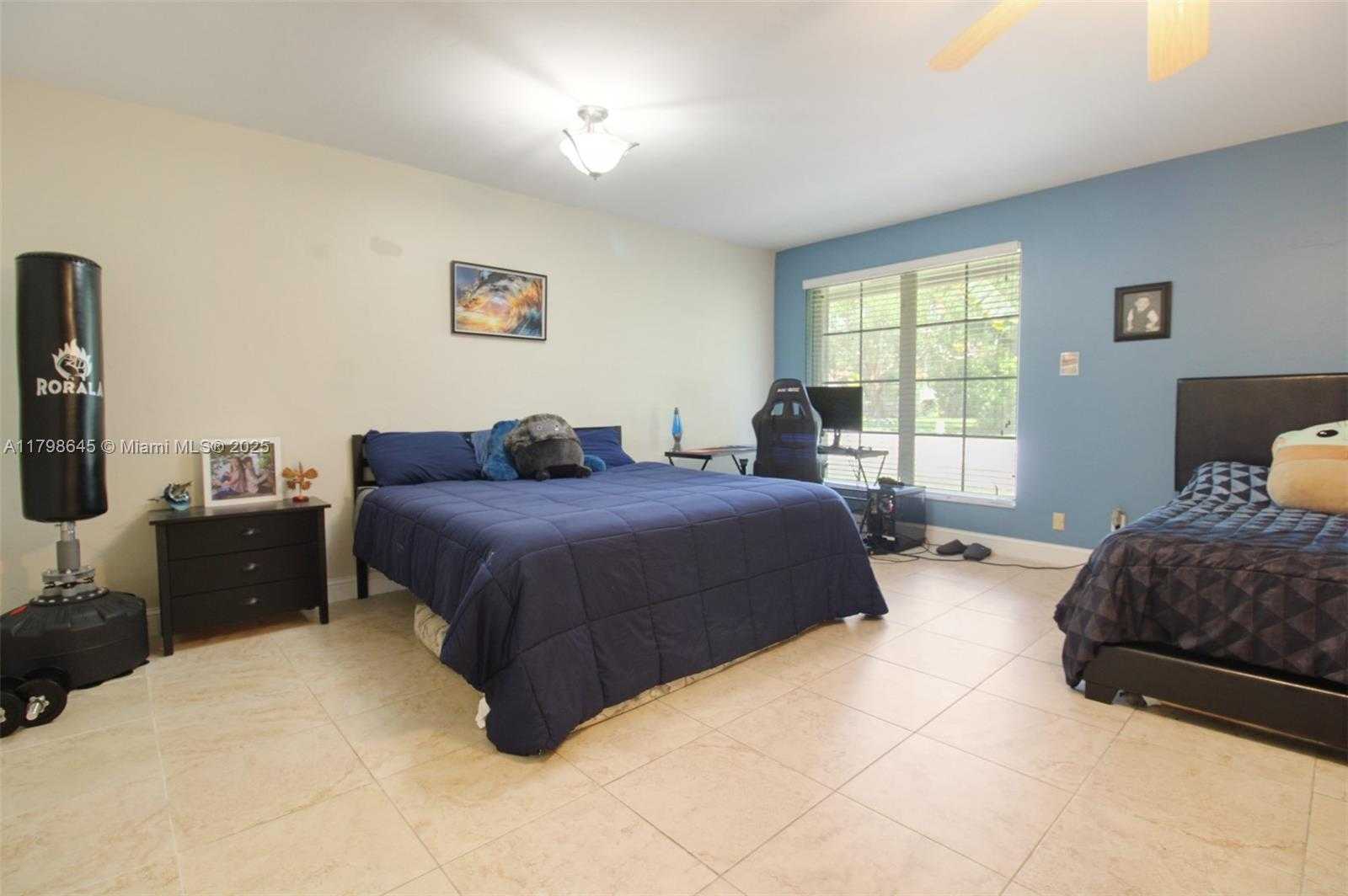 Small Image of 7700 SOUTH WEST 168TH TER, Palmetto Bay Number 23