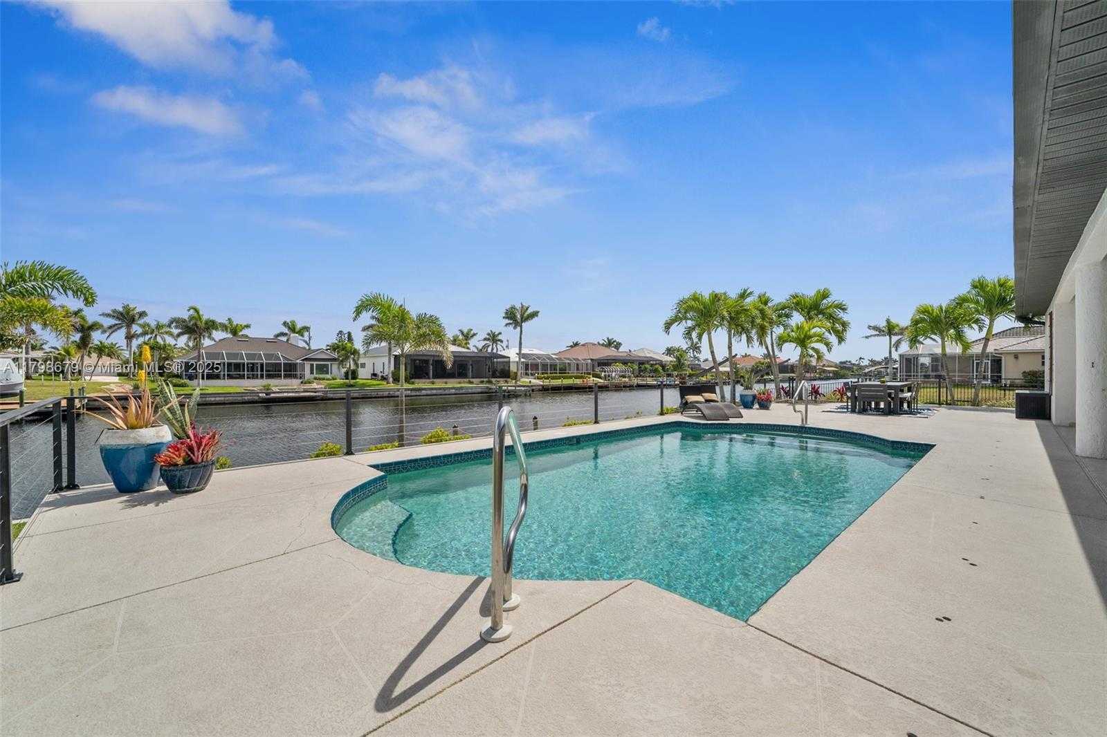 Small Image of 5207 SW 20TH PL, Cape Coral Number 6