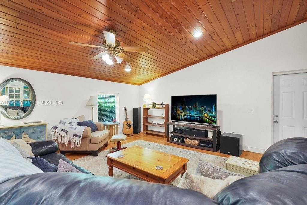 Small Image of 6551 SOUTH WEST 126TH ST, Pinecrest Number 10