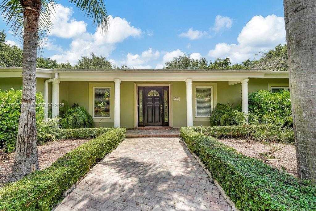 Small Image of 6551 SOUTH WEST 126TH ST, Pinecrest Number 2