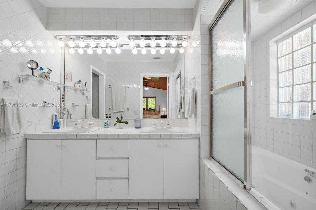 Small Image of 6551 SOUTH WEST 126TH ST, Pinecrest Number 26