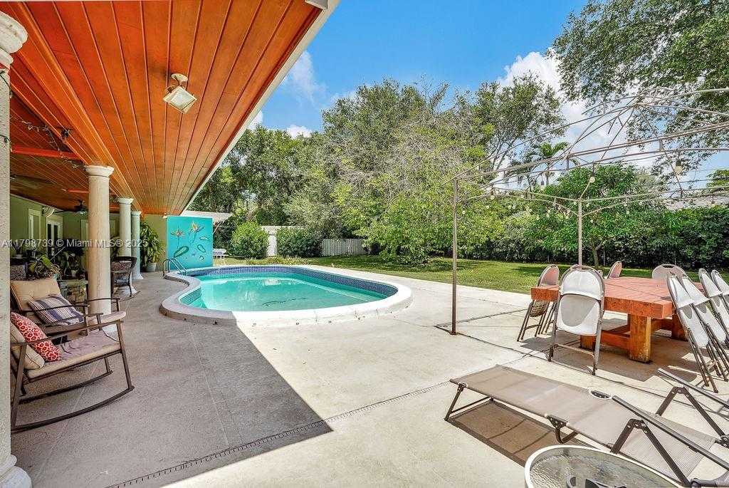 Small Image of 6551 SOUTH WEST 126TH ST, Pinecrest Number 4