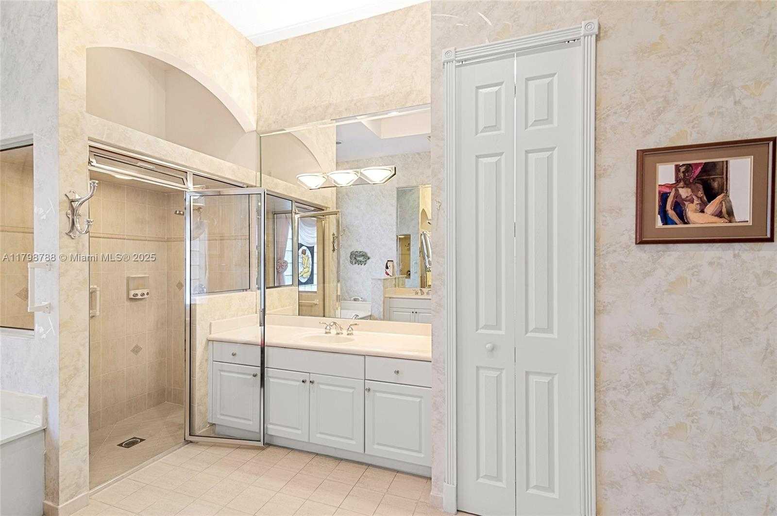 Small Image of 8100 MUIRHEAD CIR, Boynton Beach Number 17