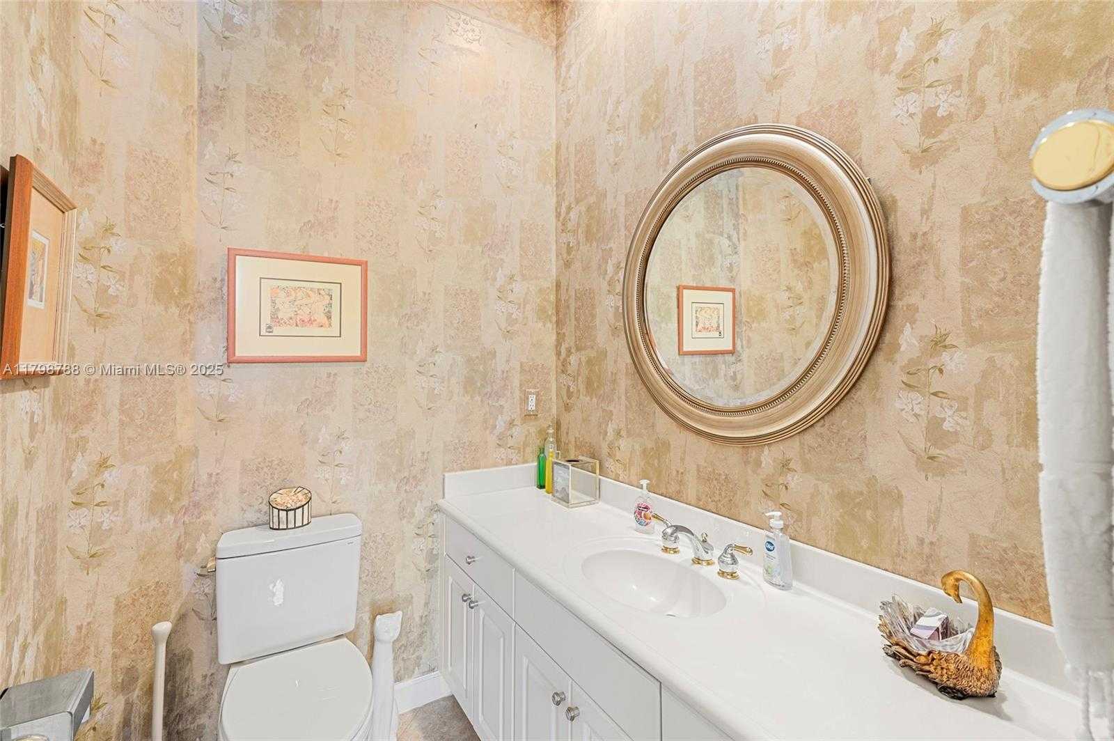 Small Image of 8100 MUIRHEAD CIR, Boynton Beach Number 19