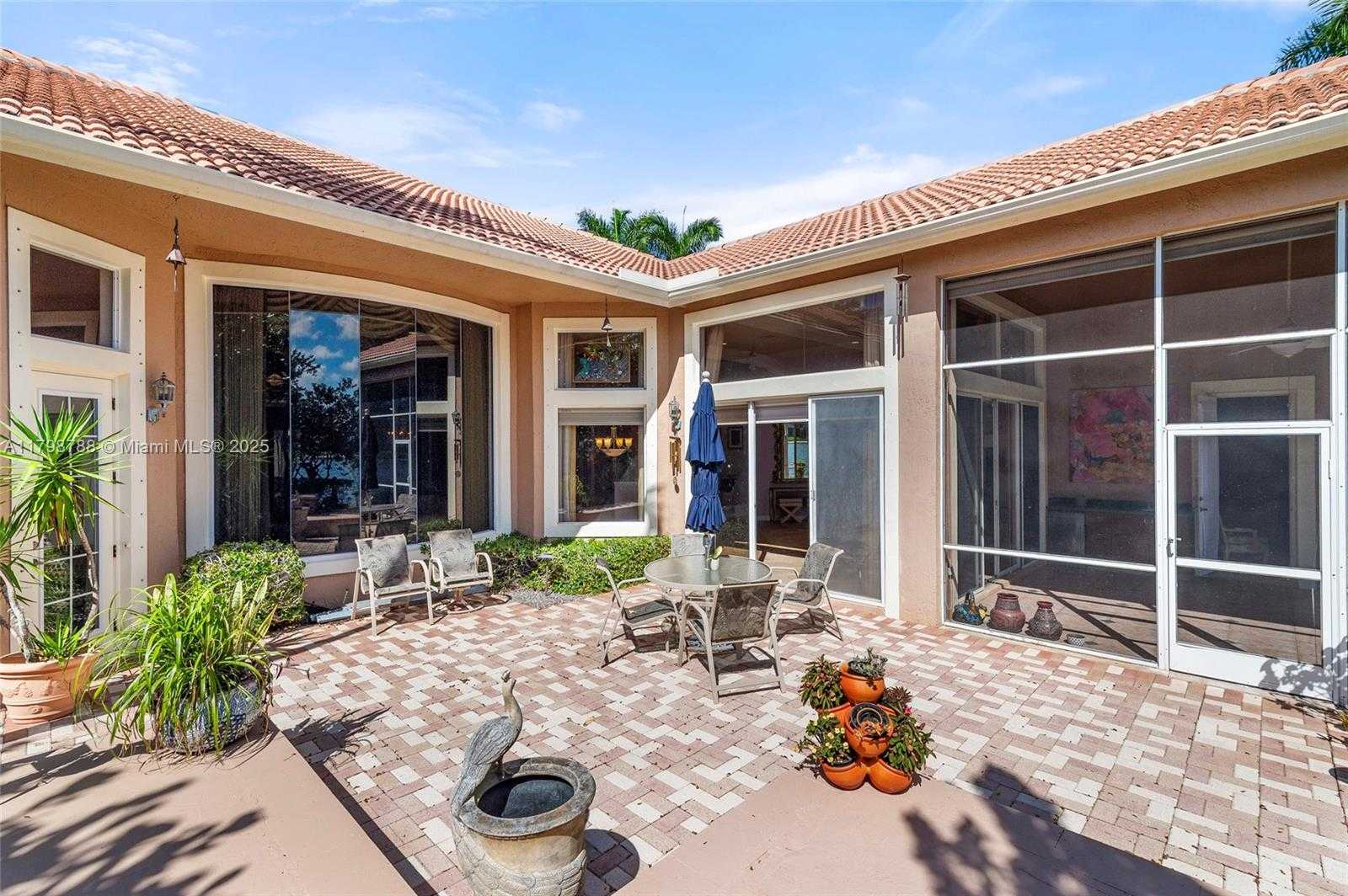 Small Image of 8100 MUIRHEAD CIR, Boynton Beach Number 38