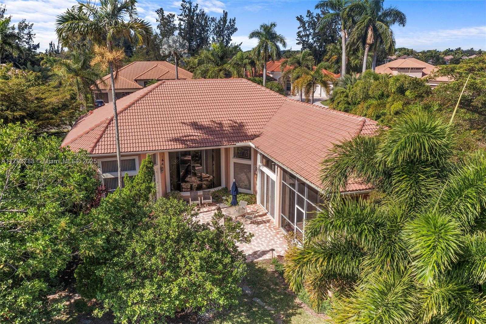 Small Image of 8100 MUIRHEAD CIR, Boynton Beach Number 44